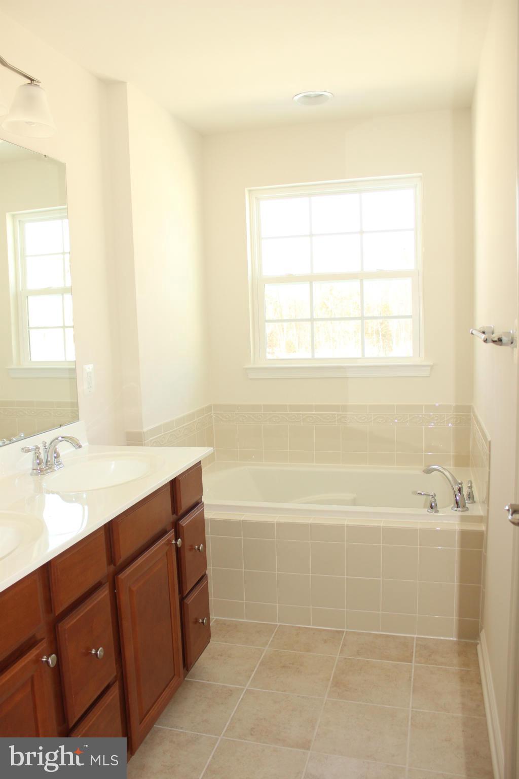 STERLING - Residential Lease