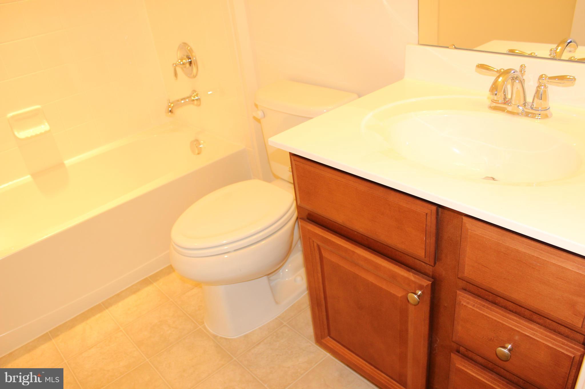 STERLING - Residential Lease