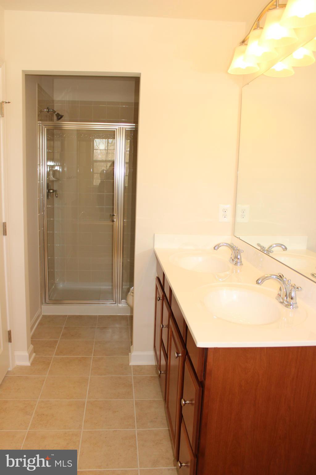 STERLING - Residential Lease