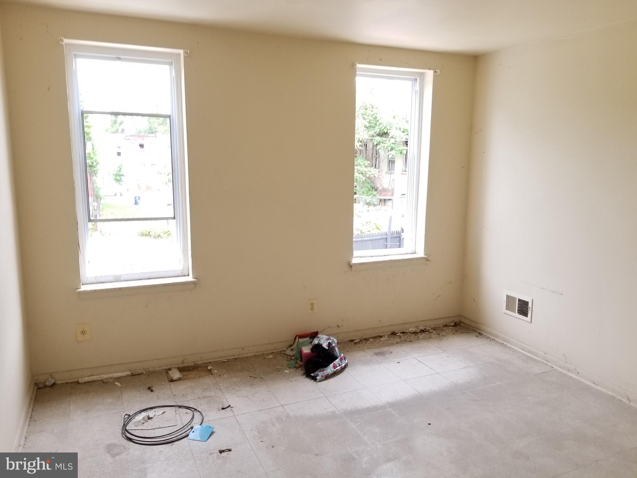 MONDAWMIN - Residential