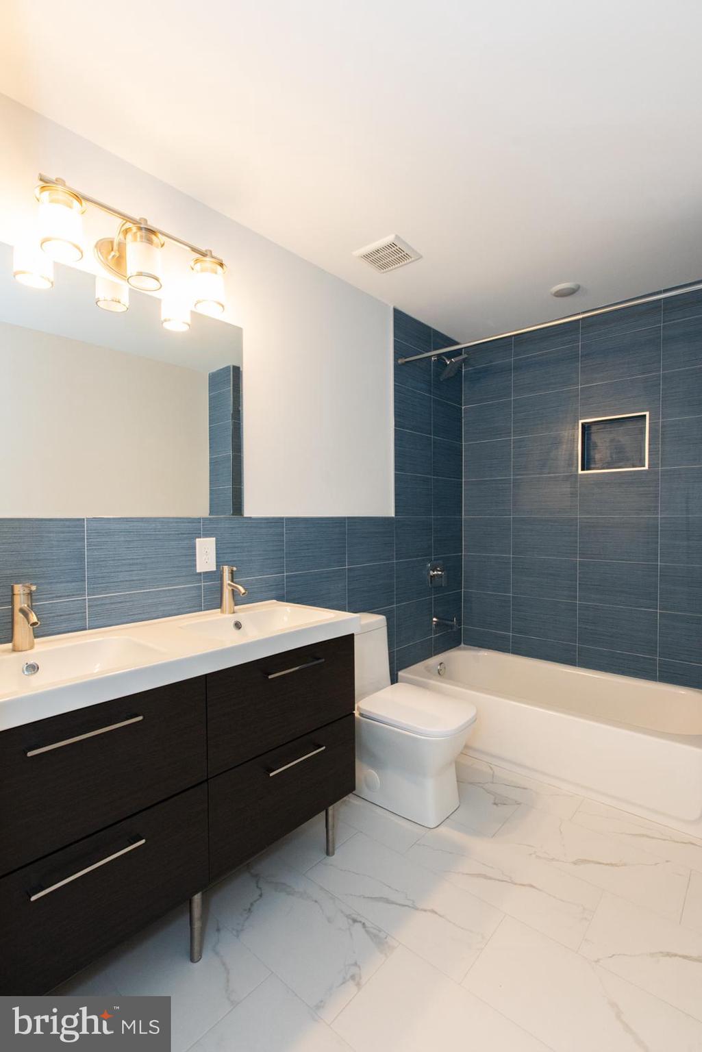 BREWERYTOWN - Residential Lease