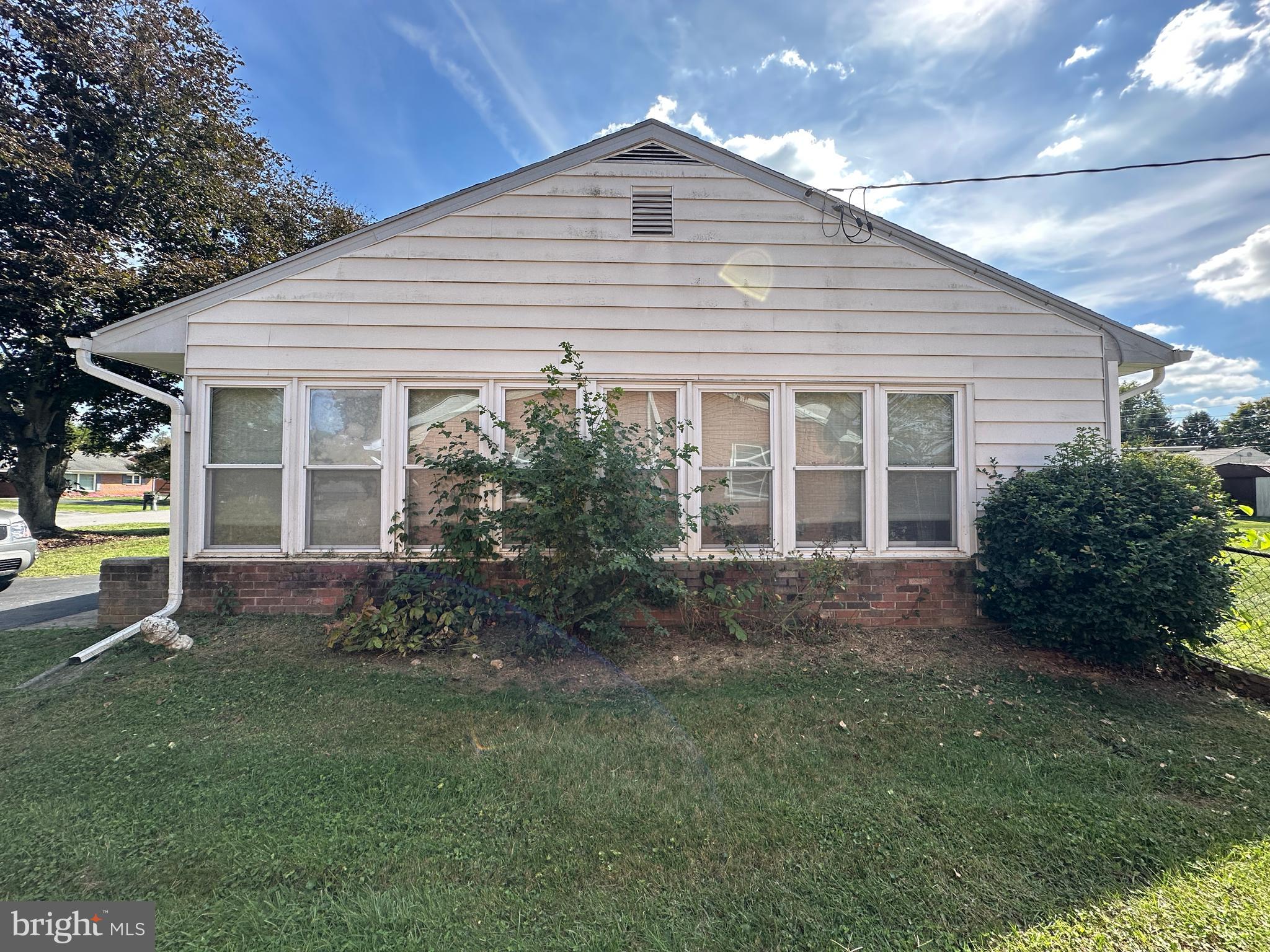 COLONIAL PARK - Residential