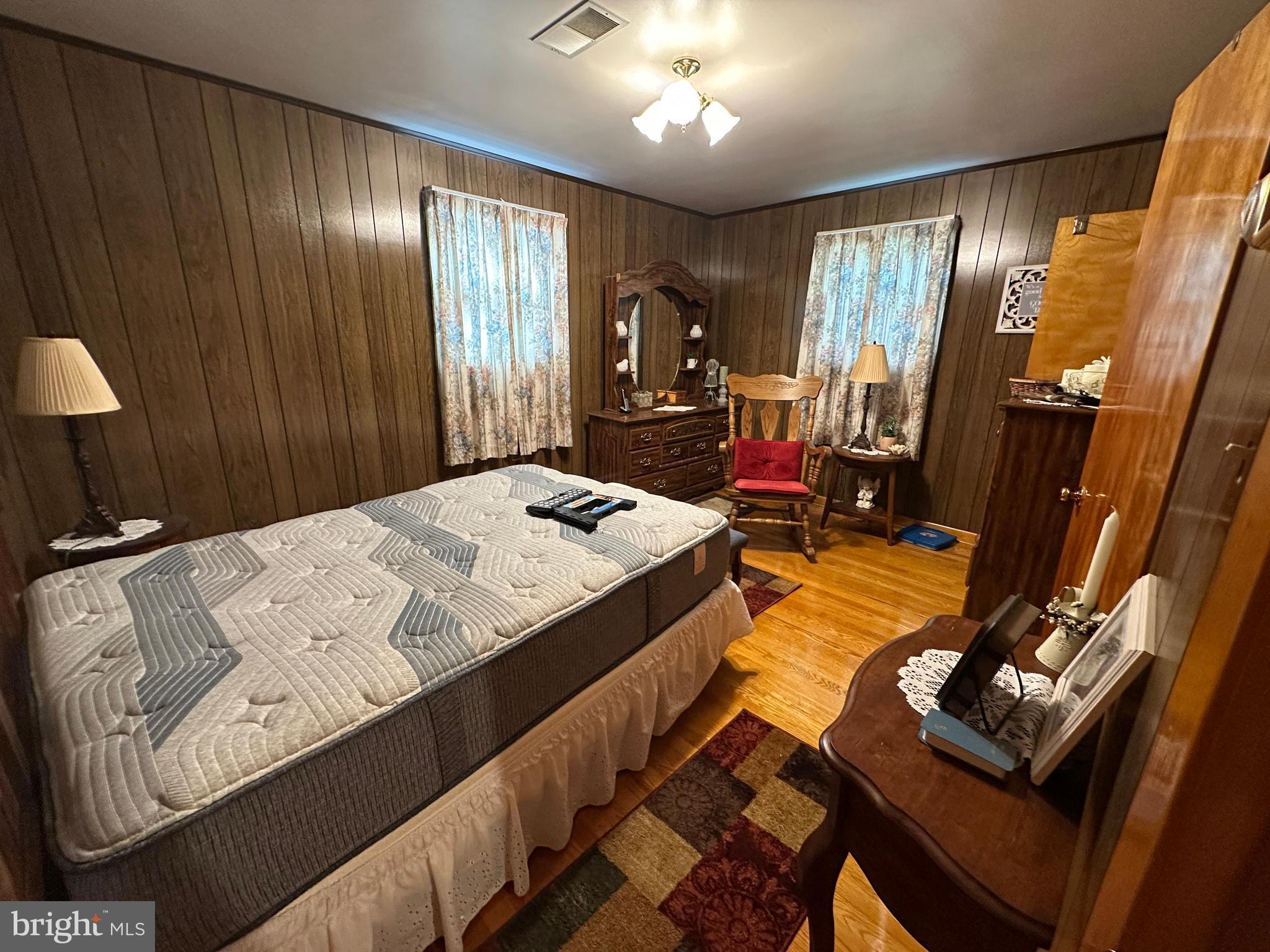 COLONIAL PARK - Residential