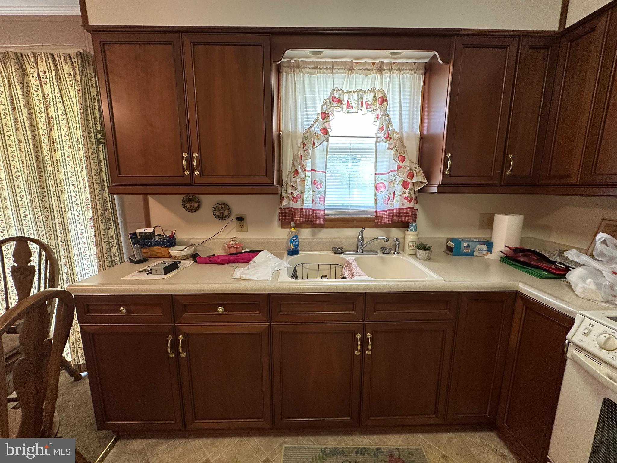 COLONIAL PARK - Residential