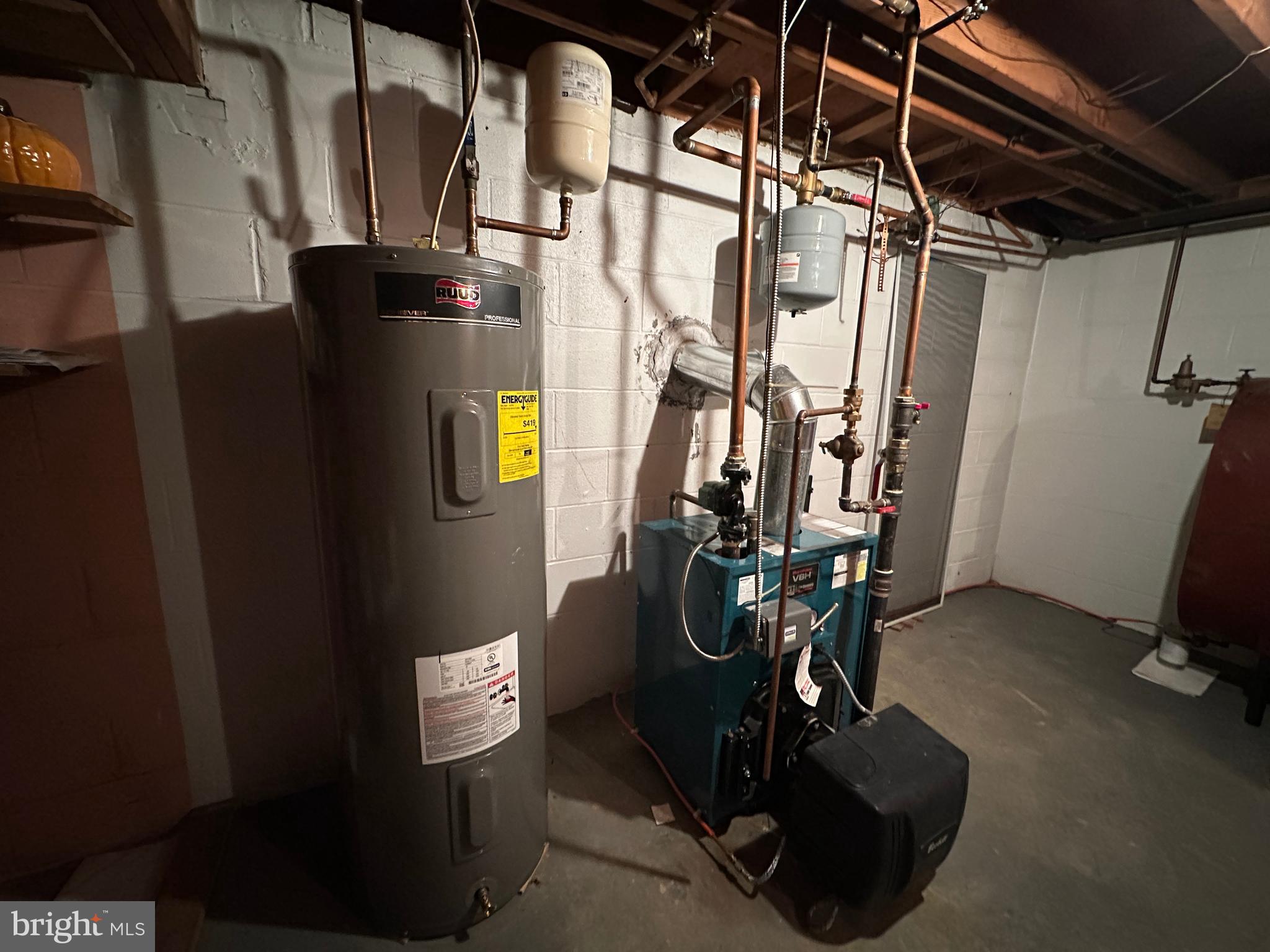 COLONIAL PARK - Residential