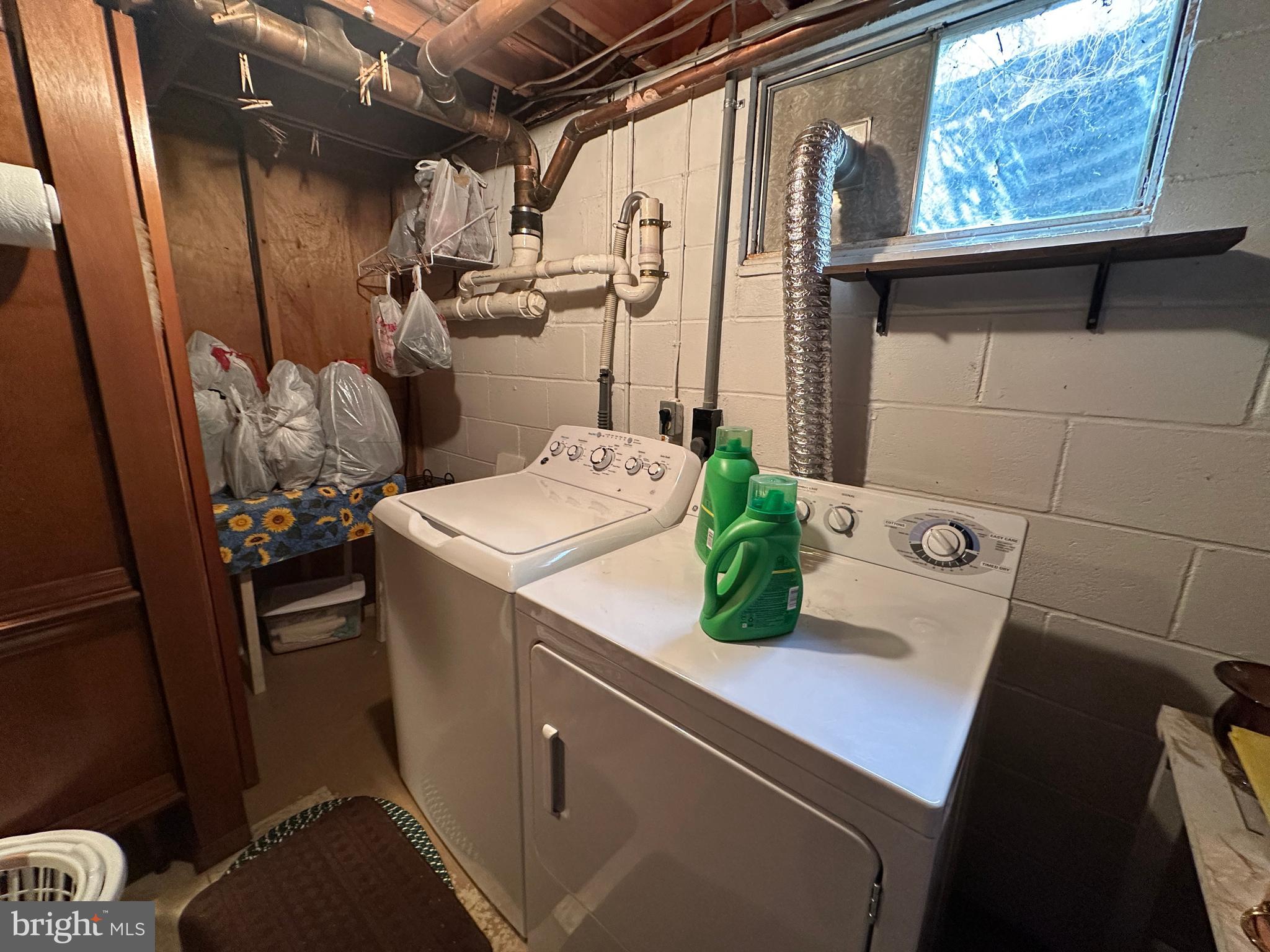 COLONIAL PARK - Residential