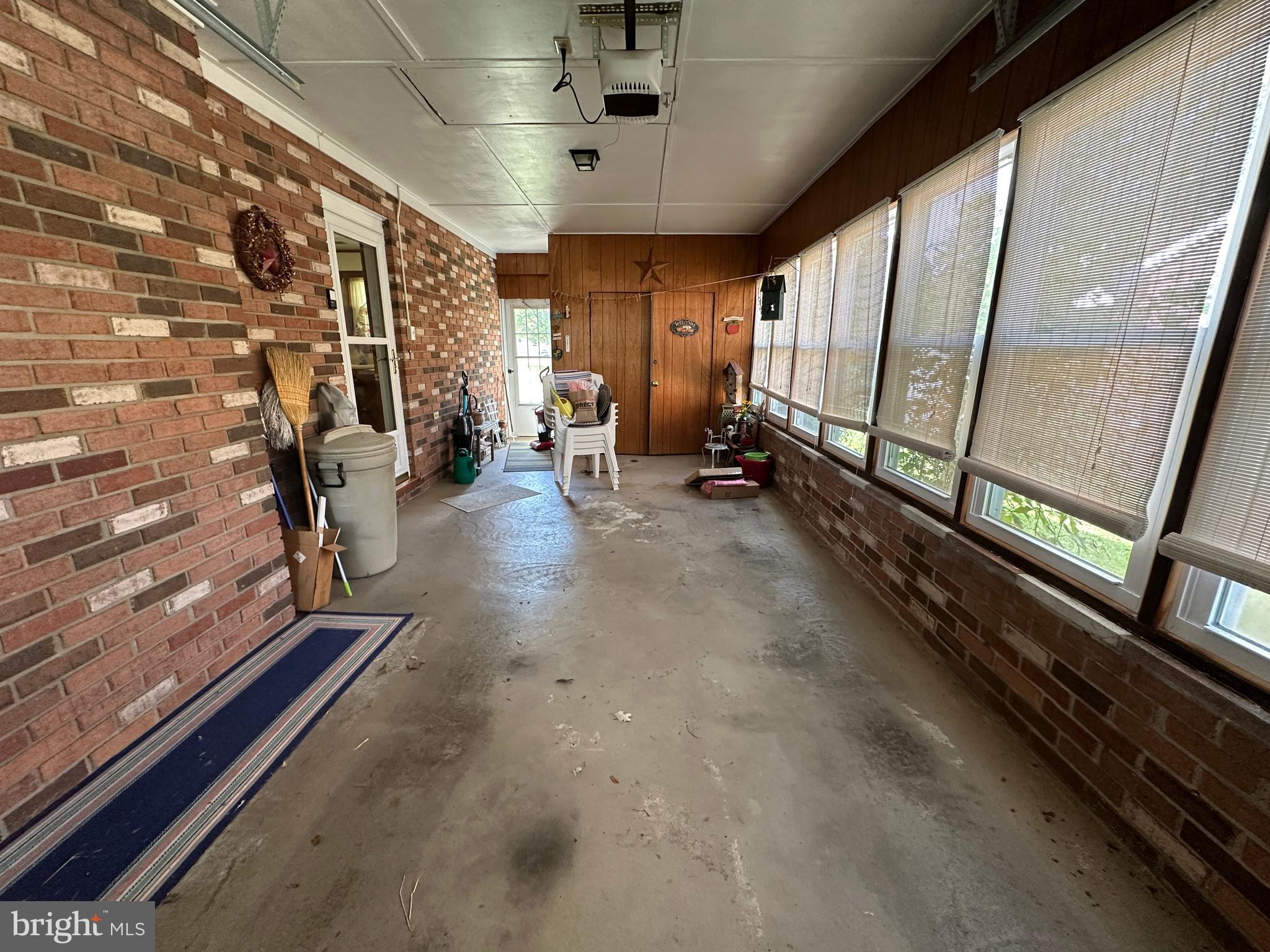 COLONIAL PARK - Residential