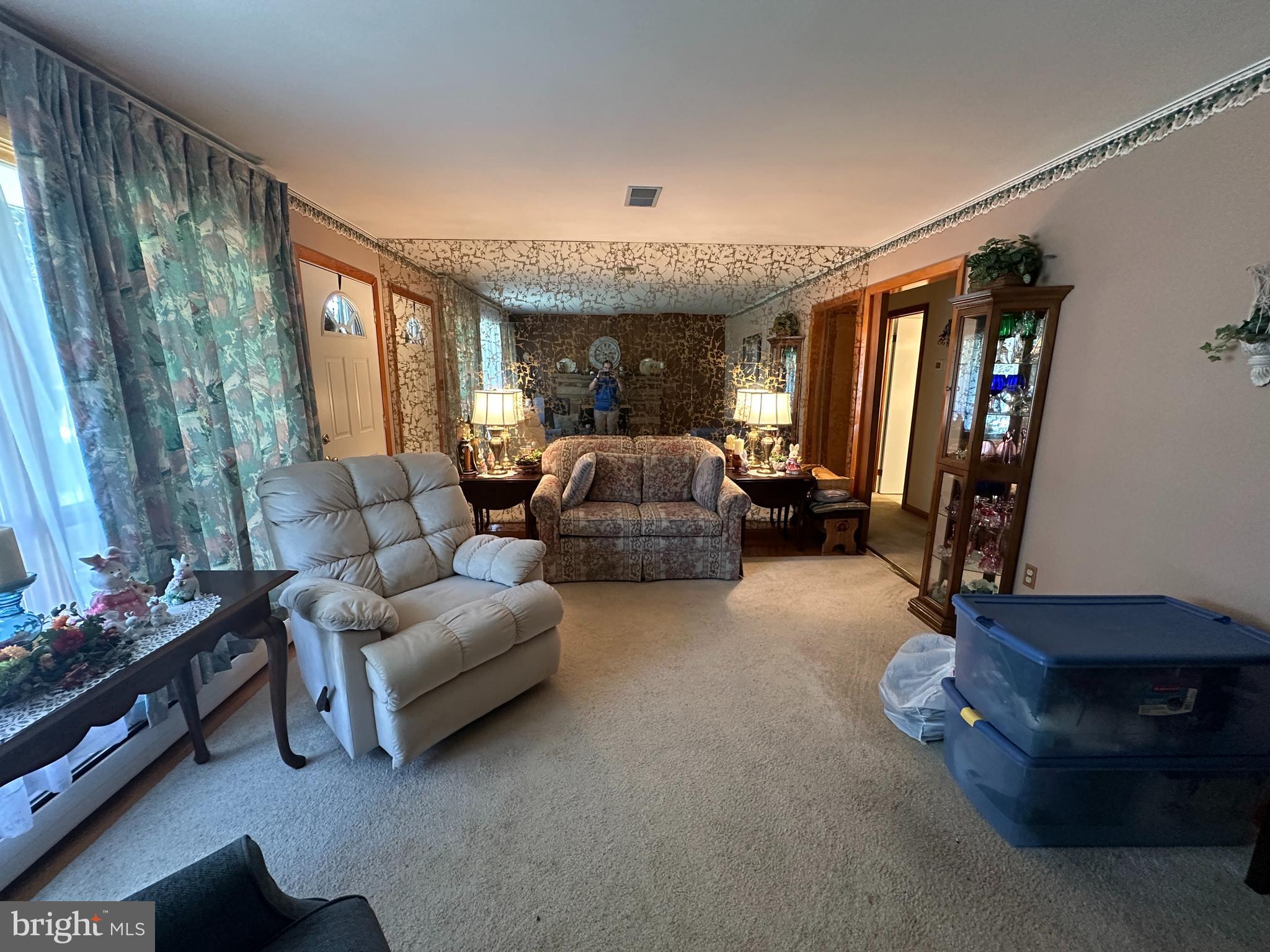 COLONIAL PARK - Residential