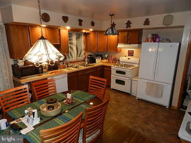 LAKE MEADE - Residential