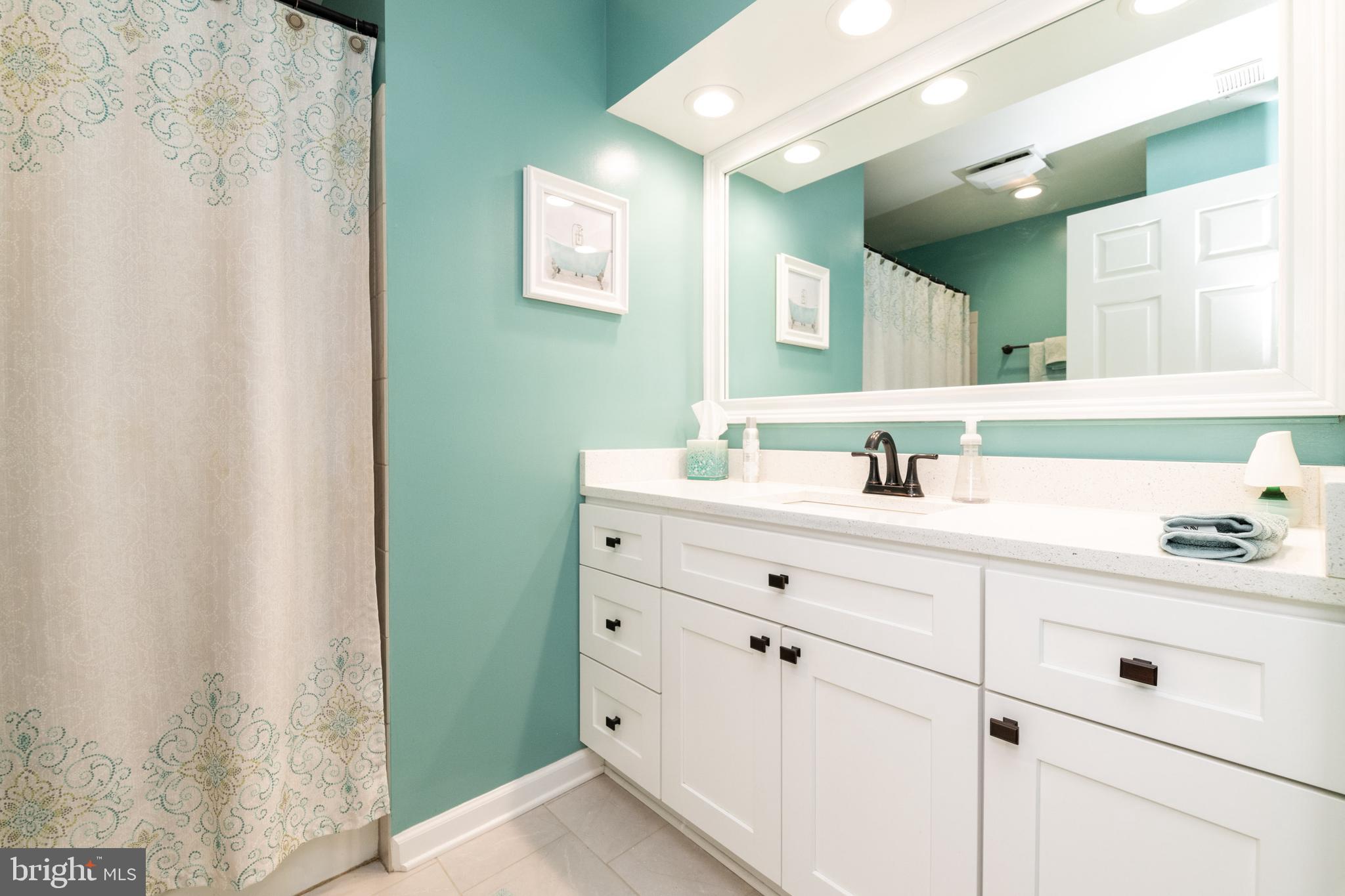 TOWSONGATE CONDOMINIUMS - Residential