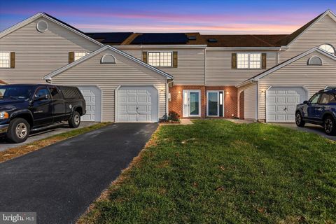 Photo of 7280 Huntingdon Street, HARRISBURG, PA 17111 (MLS # PADA2051326)