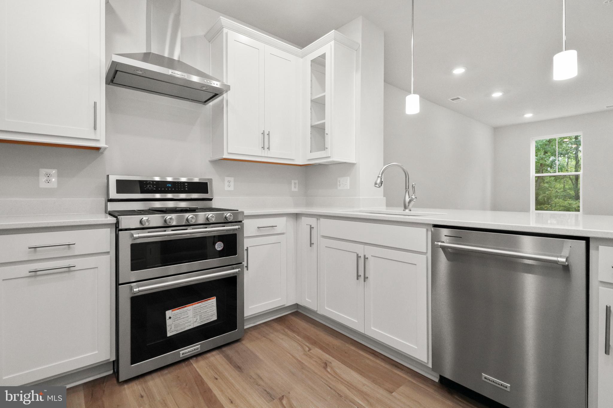 KINCORA - Residential Lease