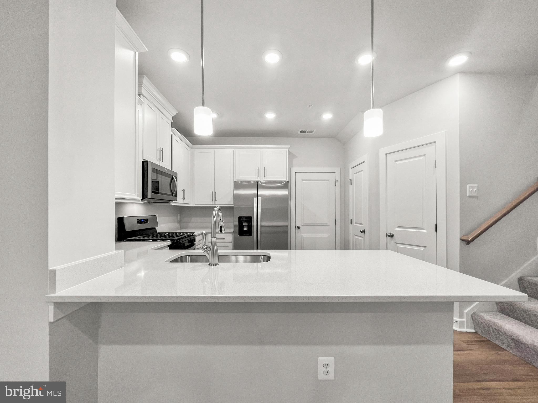 KINCORA - Residential Lease