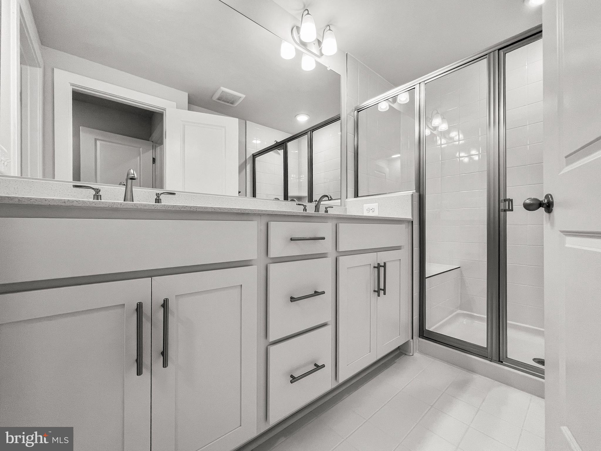 KINCORA - Residential Lease