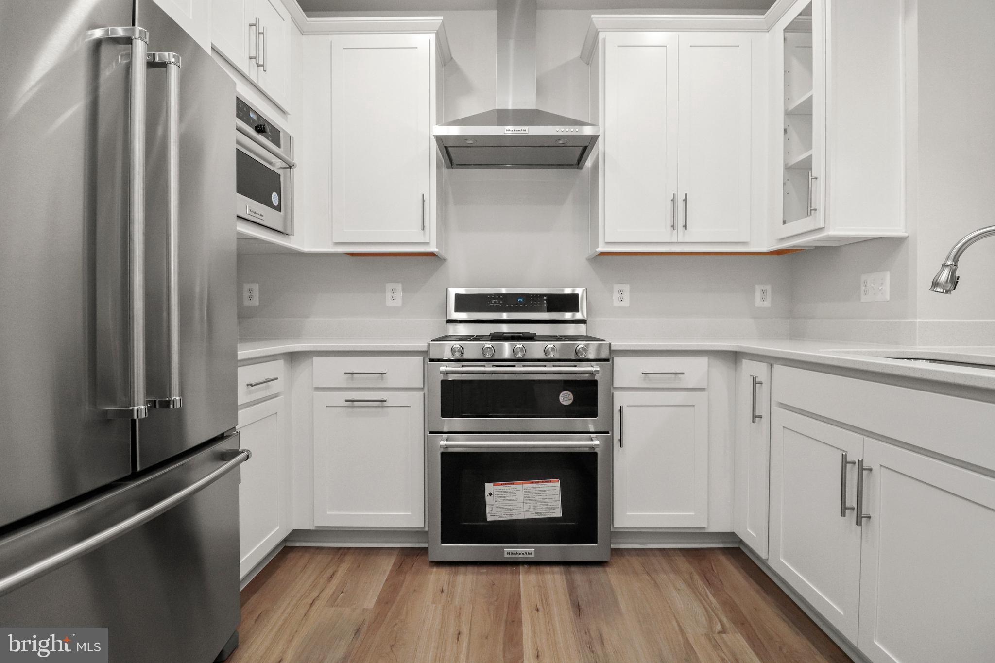 KINCORA - Residential Lease