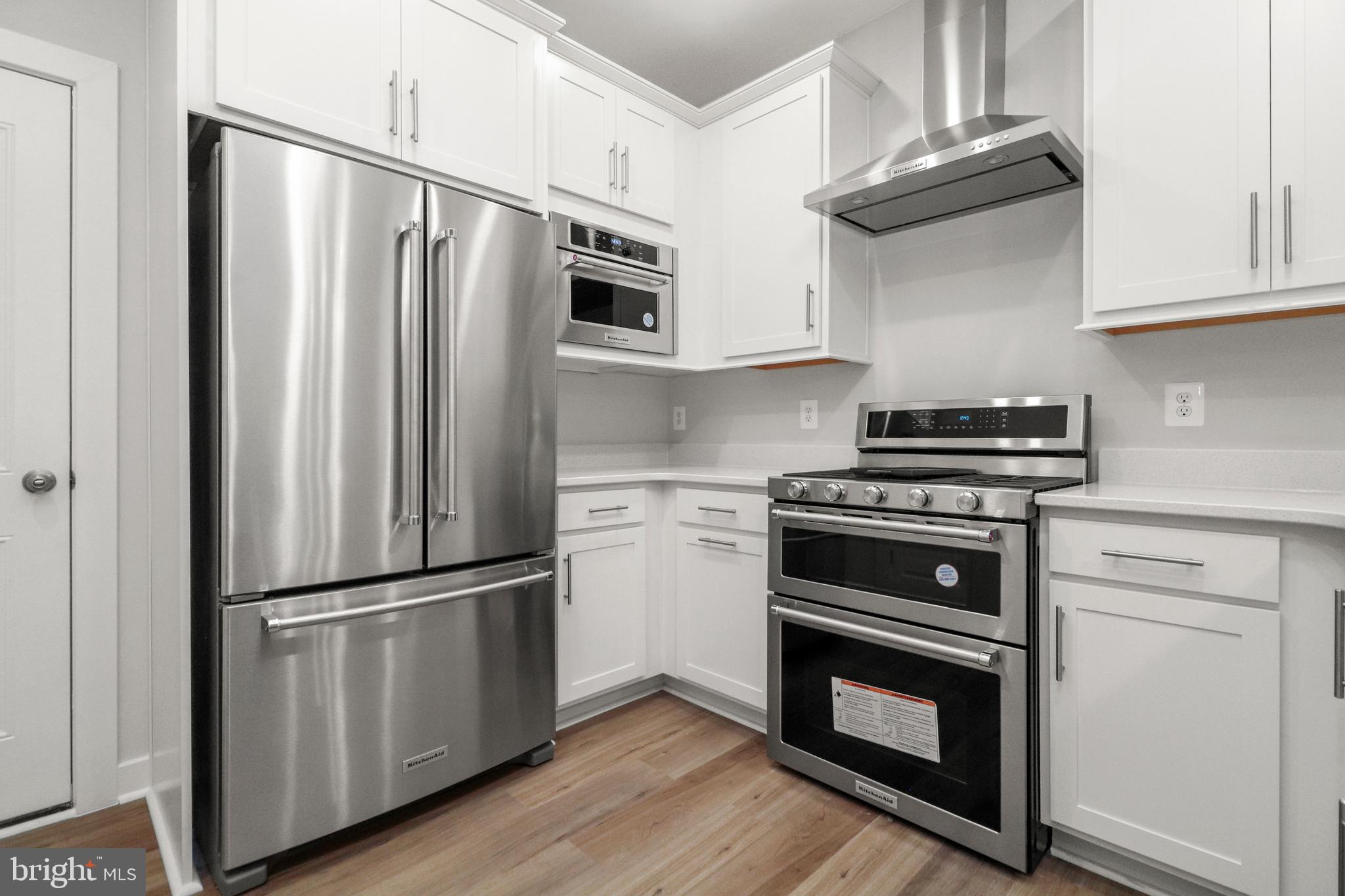 KINCORA - Residential Lease