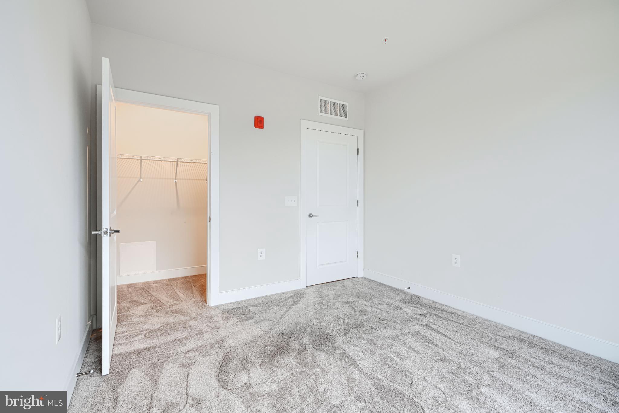 THE FLATS AT NATIONAL HARBOR - Residential Lease