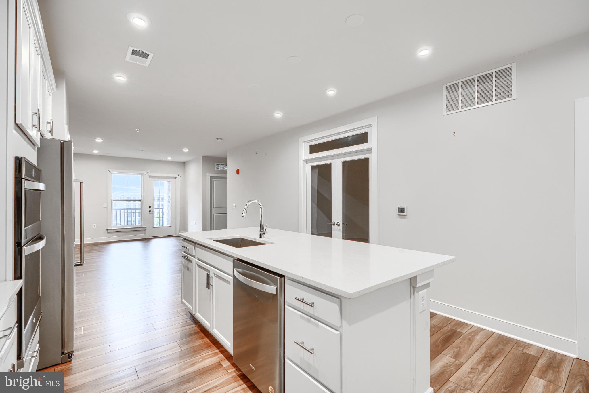 THE FLATS AT NATIONAL HARBOR - Residential Lease