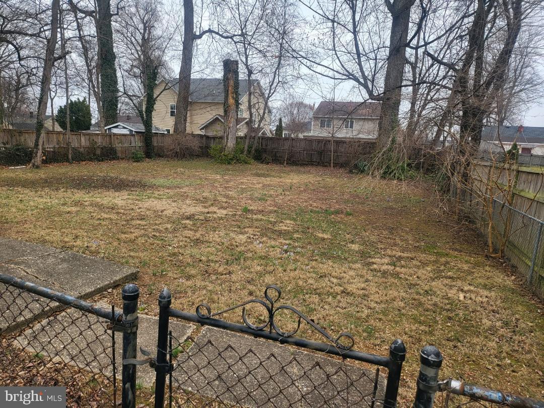 PIMMIT HILLS - Residential Lease