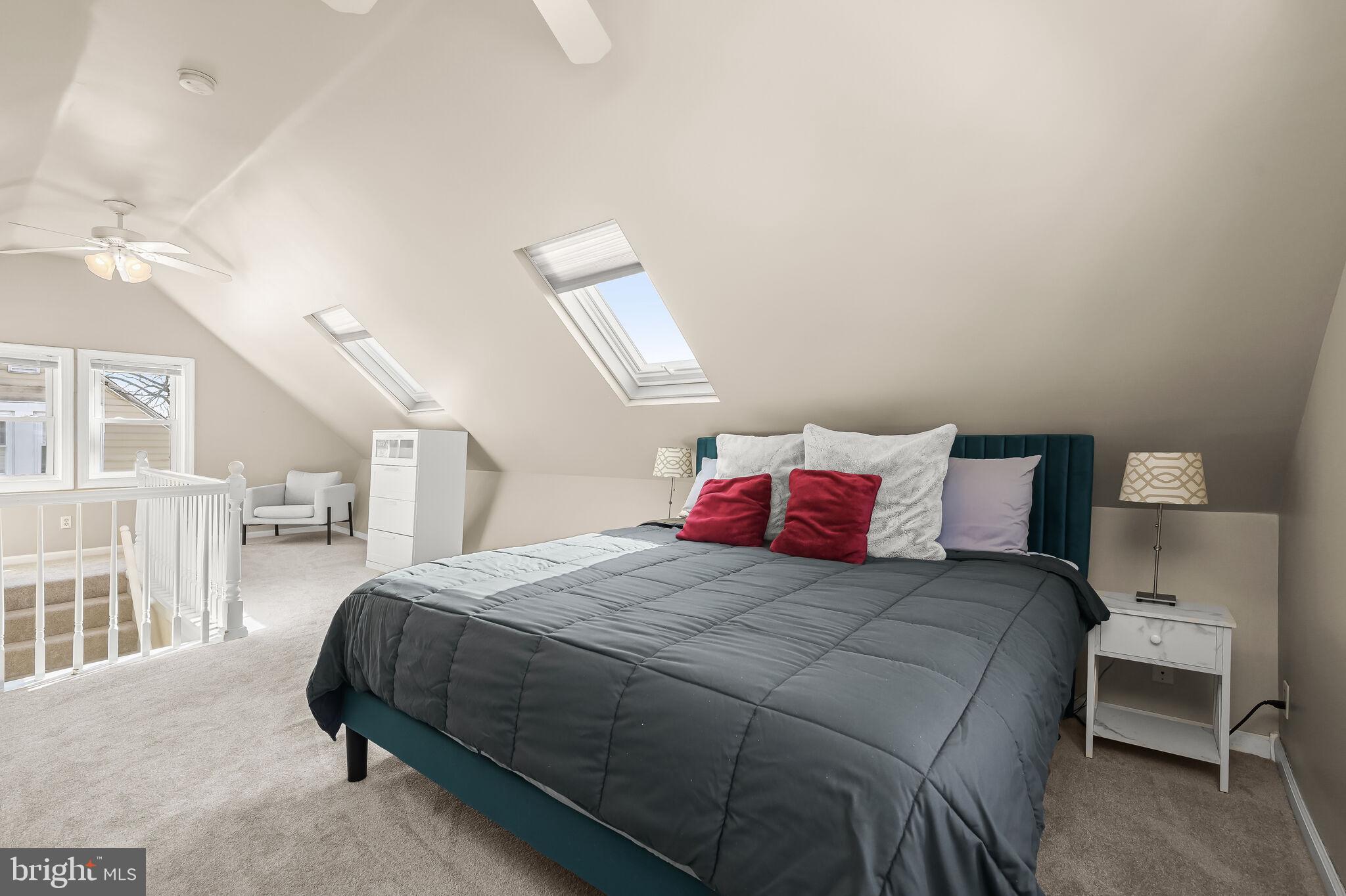 COLONIAL HOUSING - Residential