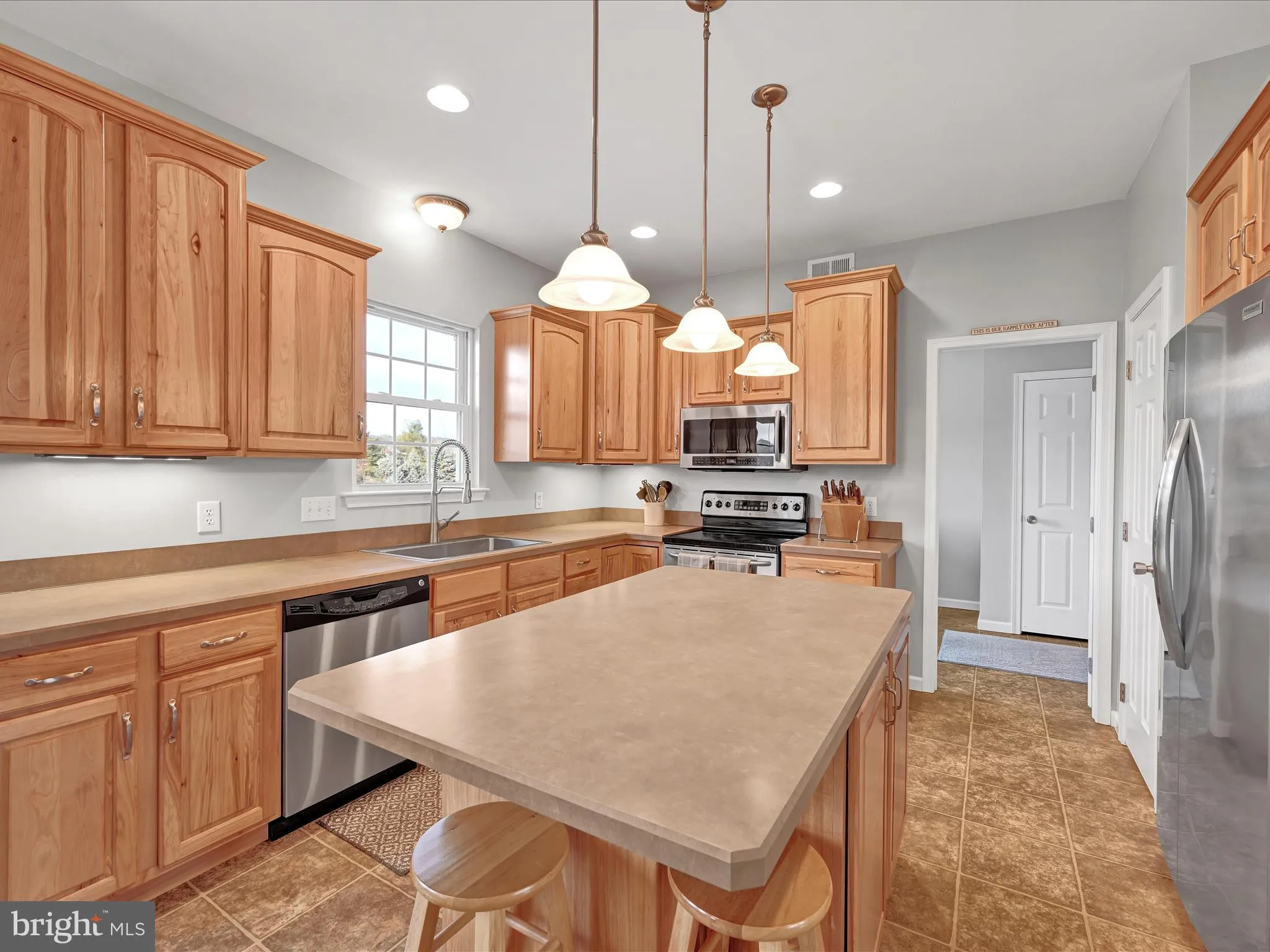 Orwigsburg, Pennsylvania 17961, United States, 4 Bedrooms Bedrooms, ,3 BathroomsBathrooms,Residential,Pending,19089