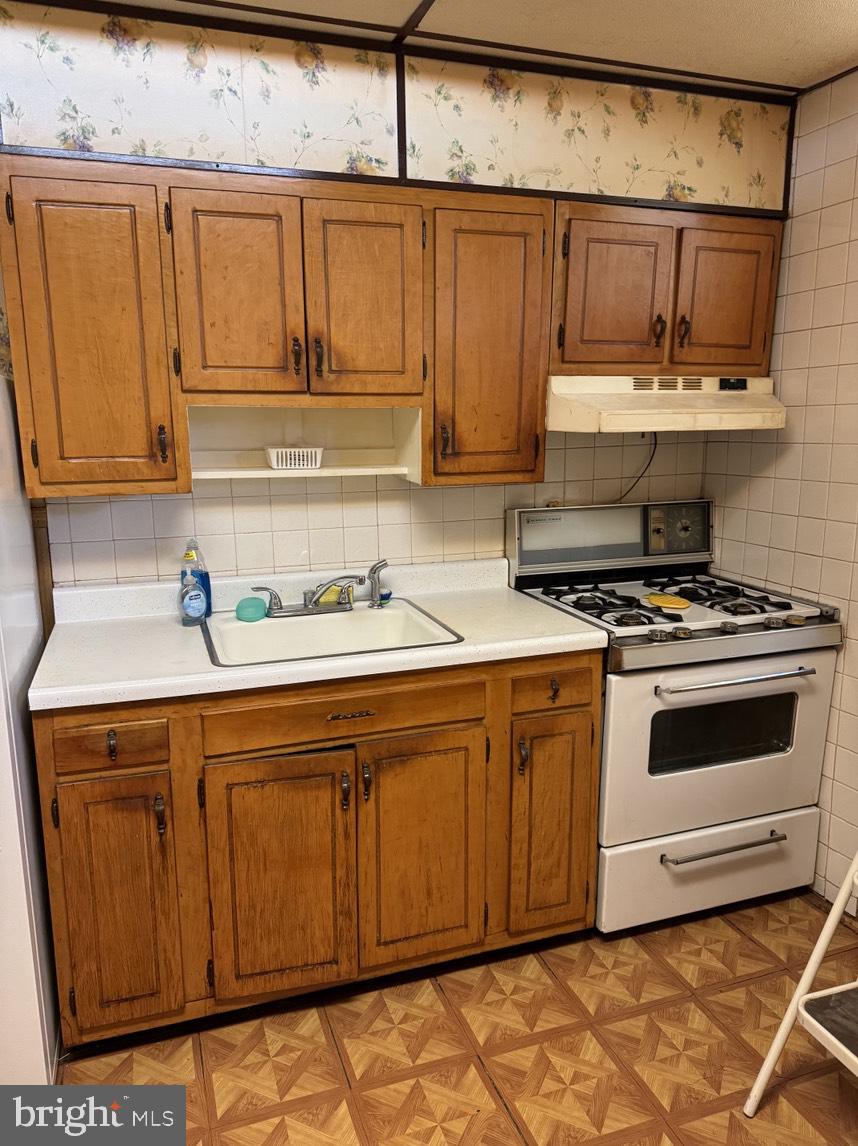 HARROWGATE - Residential