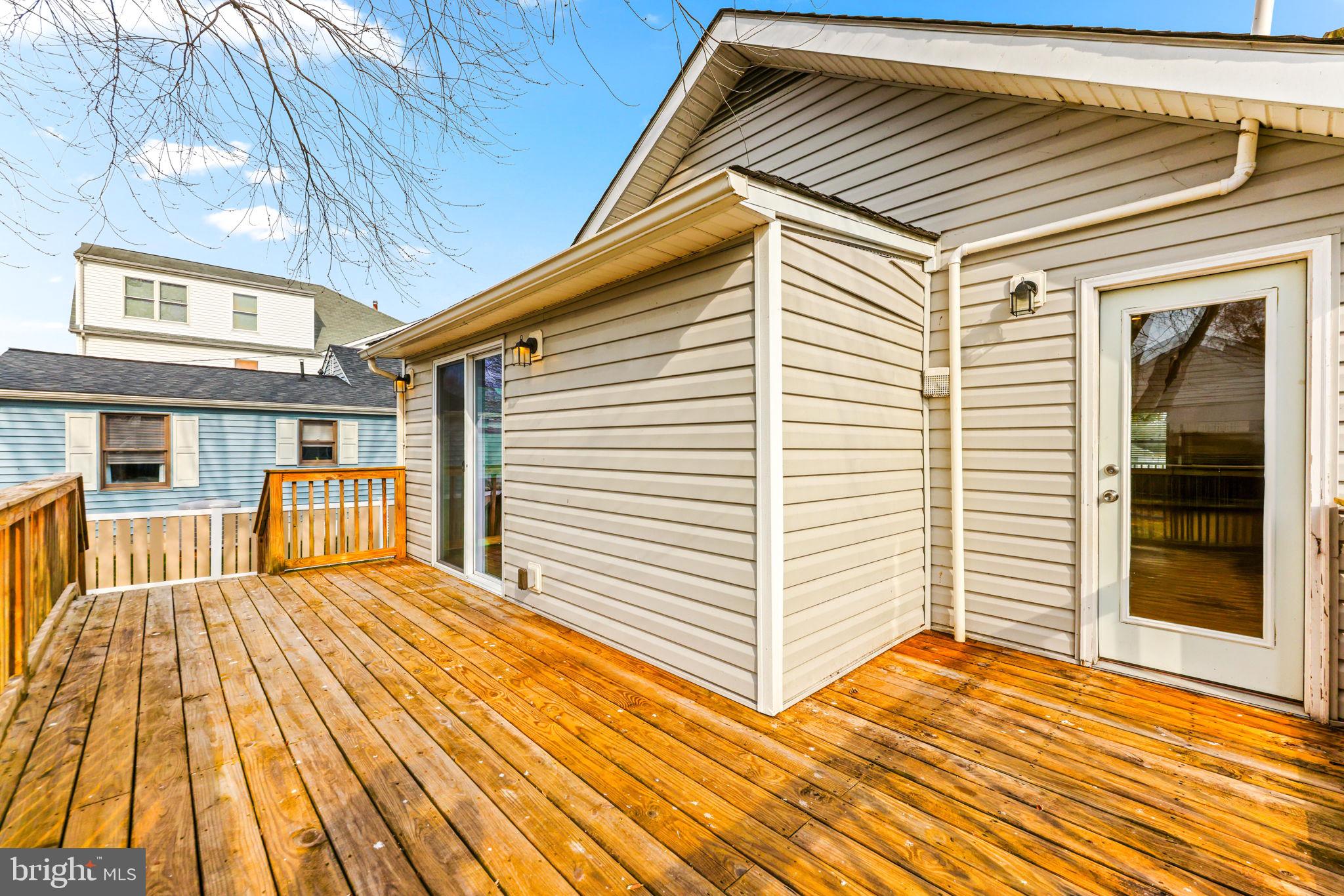 OLIVER BEACH - Residential