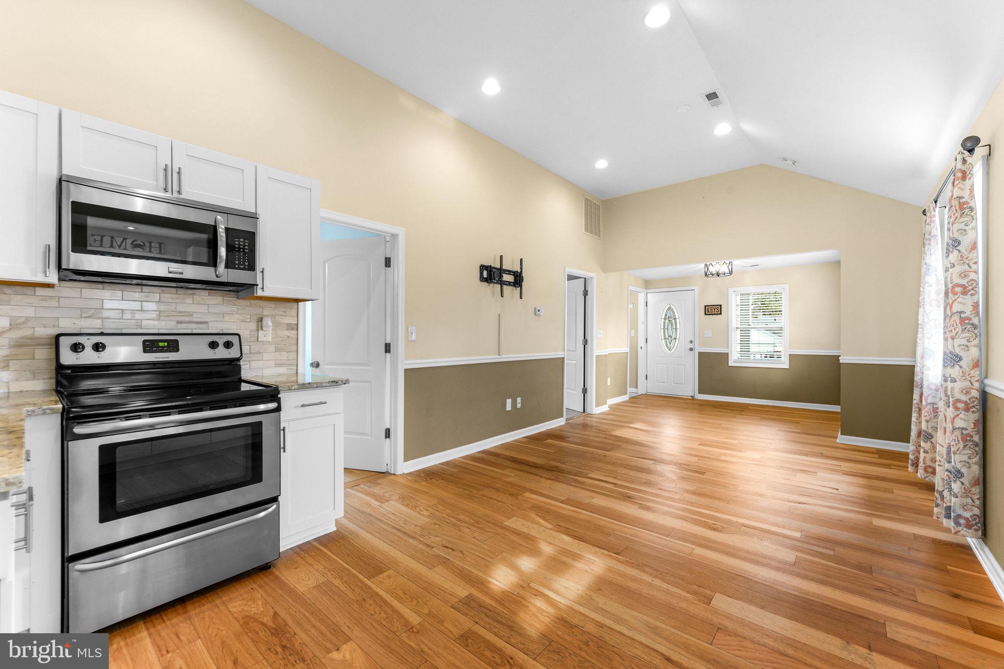 OLIVER BEACH - Residential