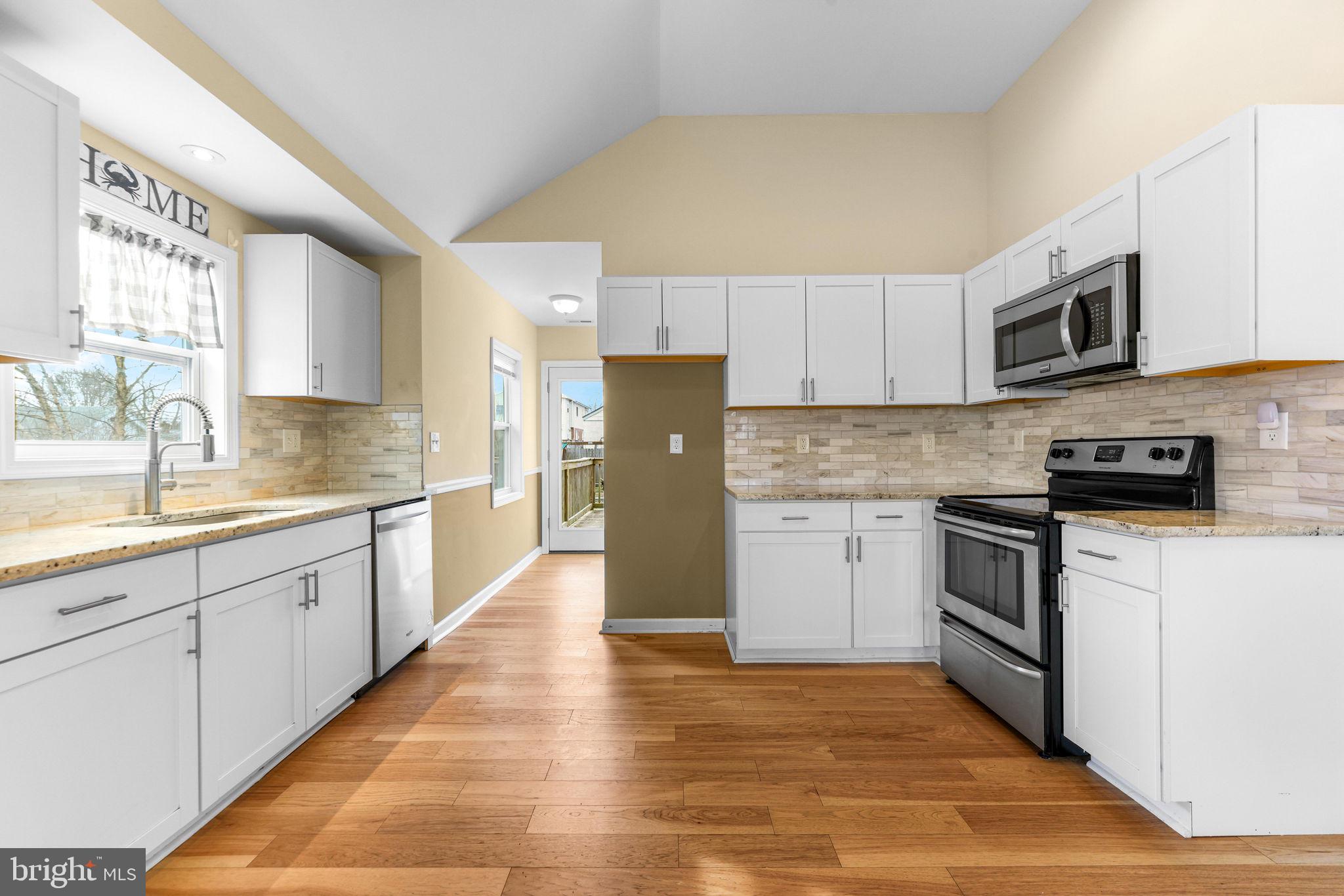 OLIVER BEACH - Residential