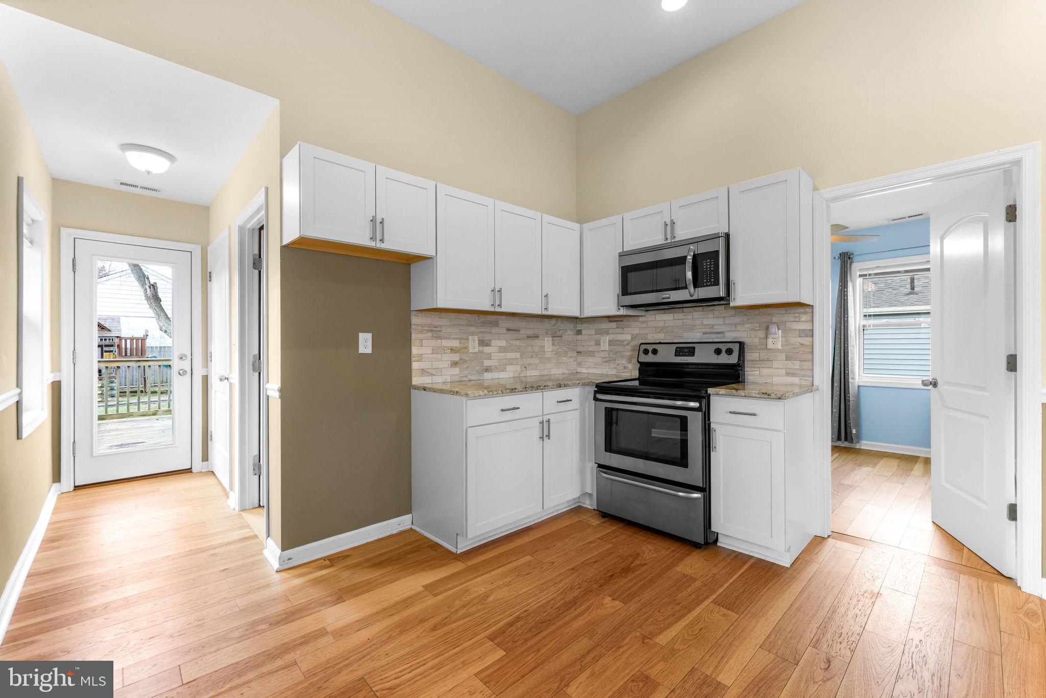 OLIVER BEACH - Residential