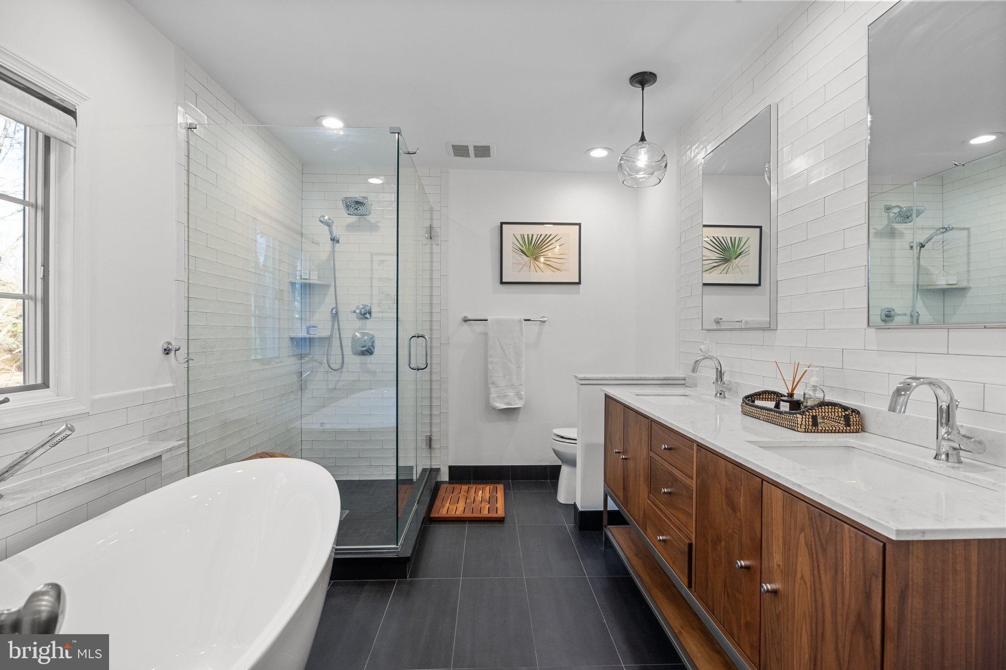 MAKEFIELD ESTATES - Residential