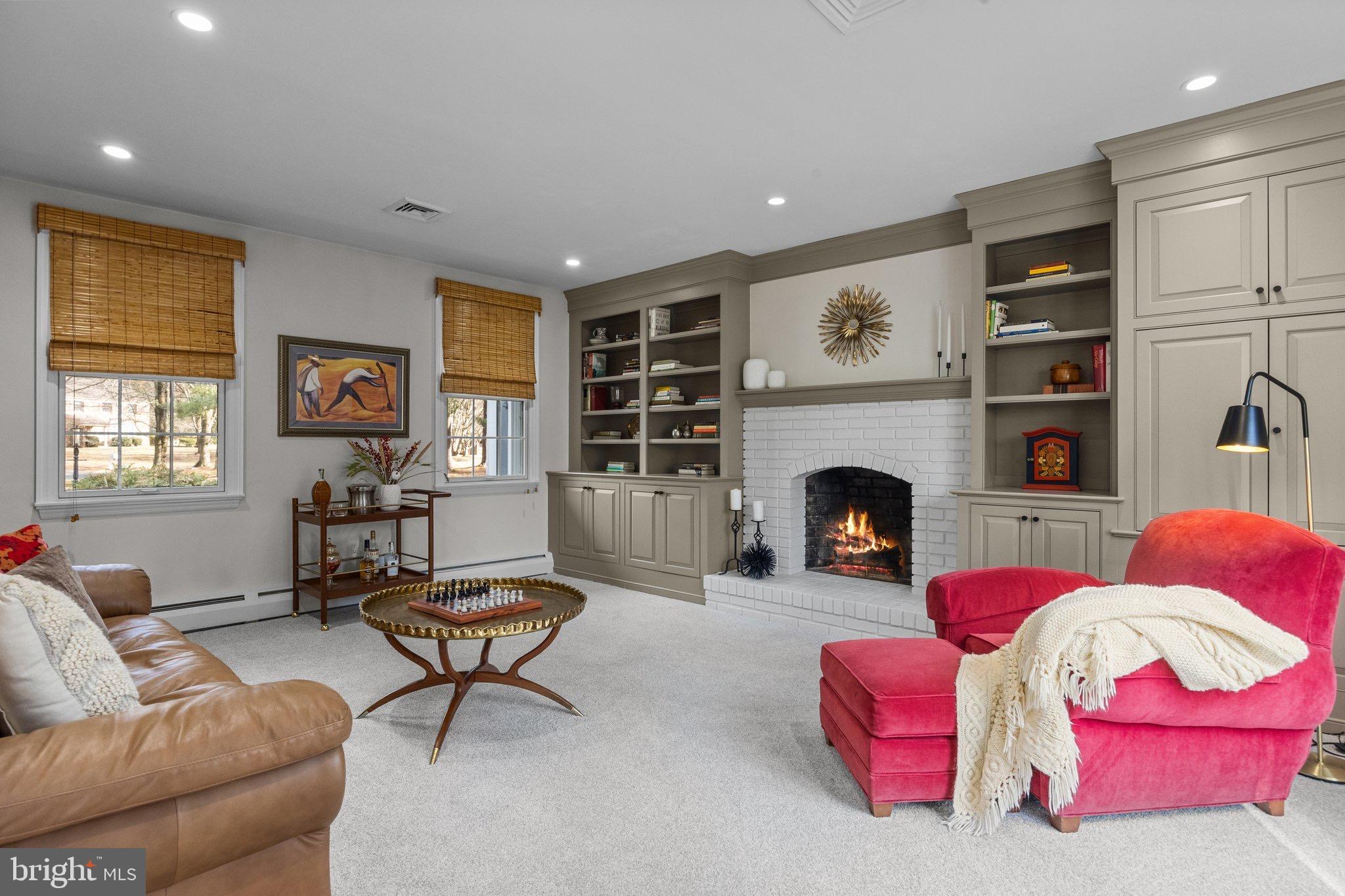 MAKEFIELD ESTATES - Residential