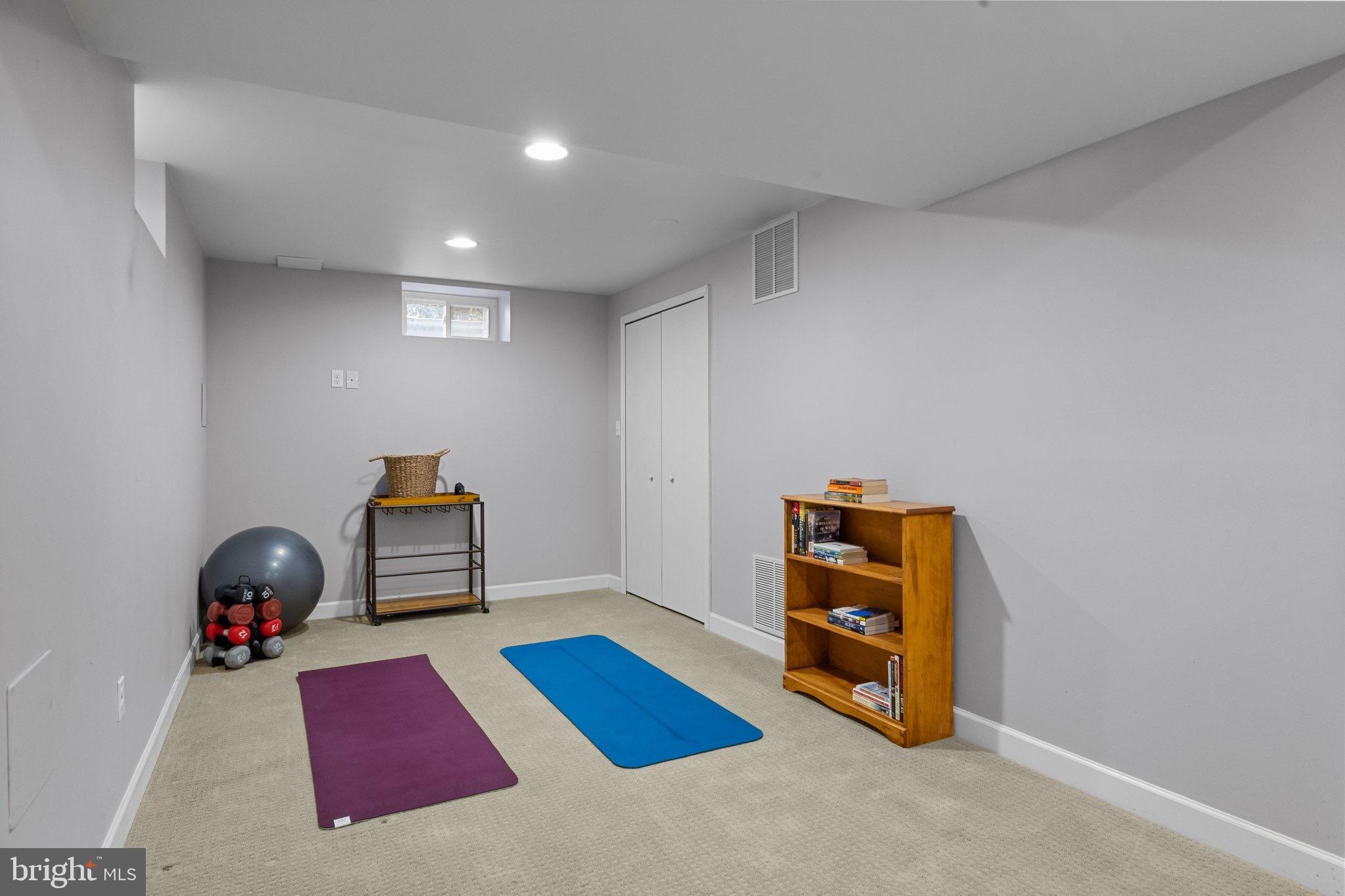 MAKEFIELD ESTATES - Residential