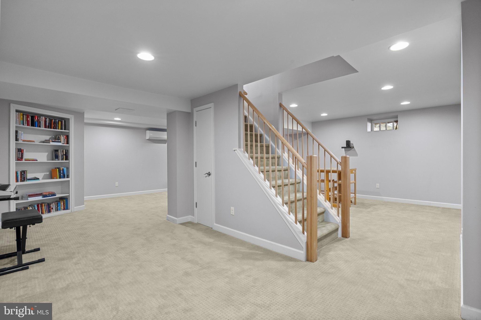 MAKEFIELD ESTATES - Residential