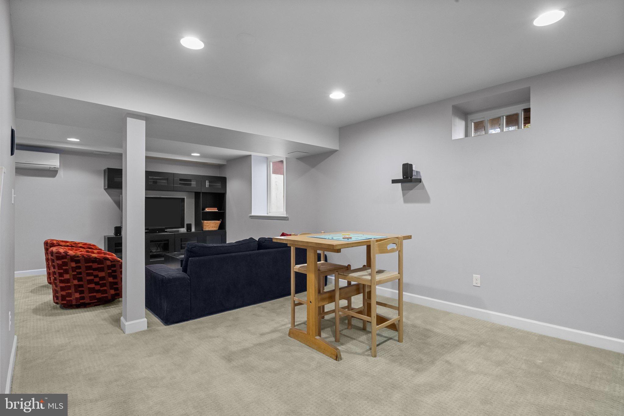 MAKEFIELD ESTATES - Residential