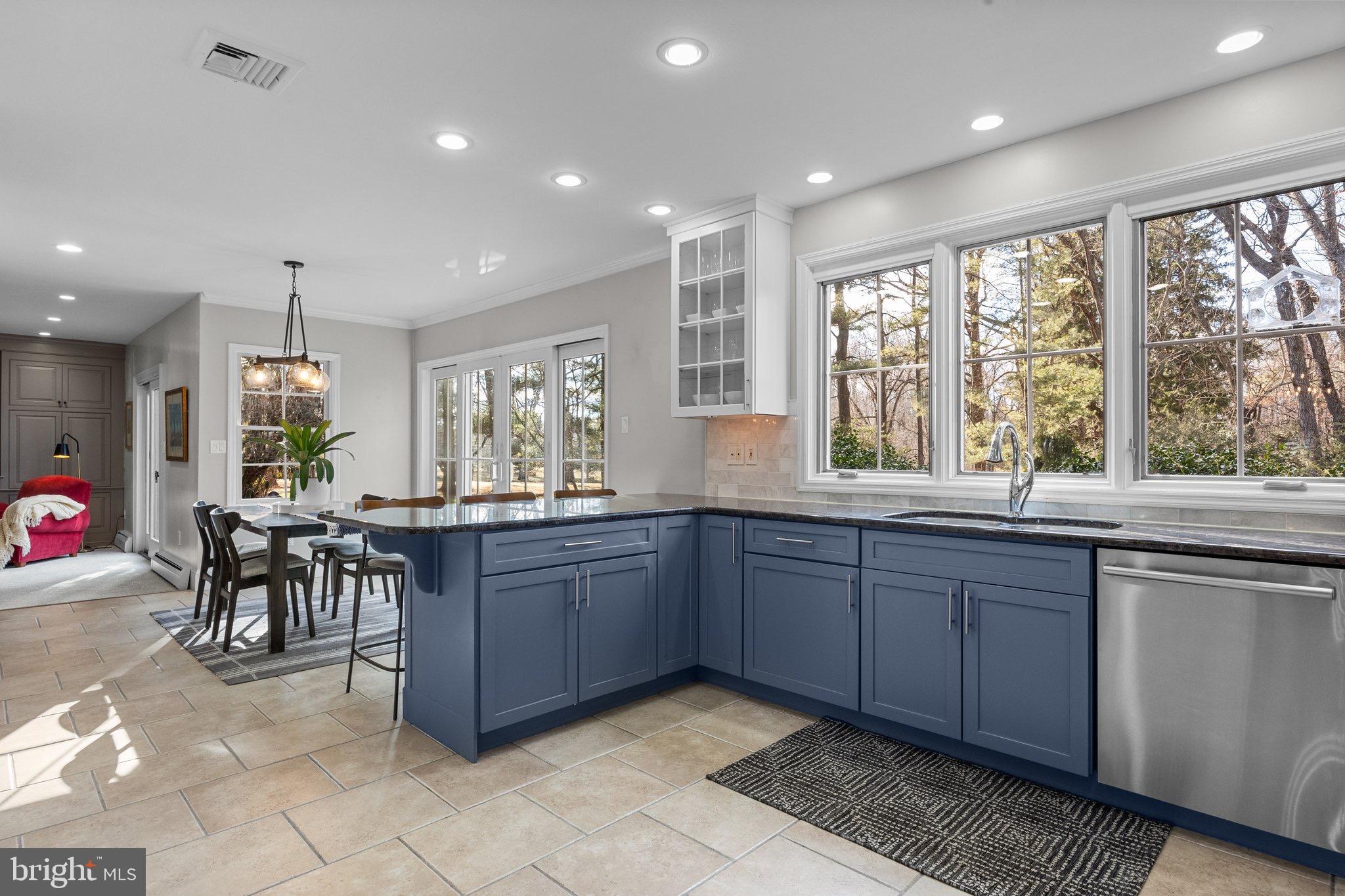 MAKEFIELD ESTATES - Residential