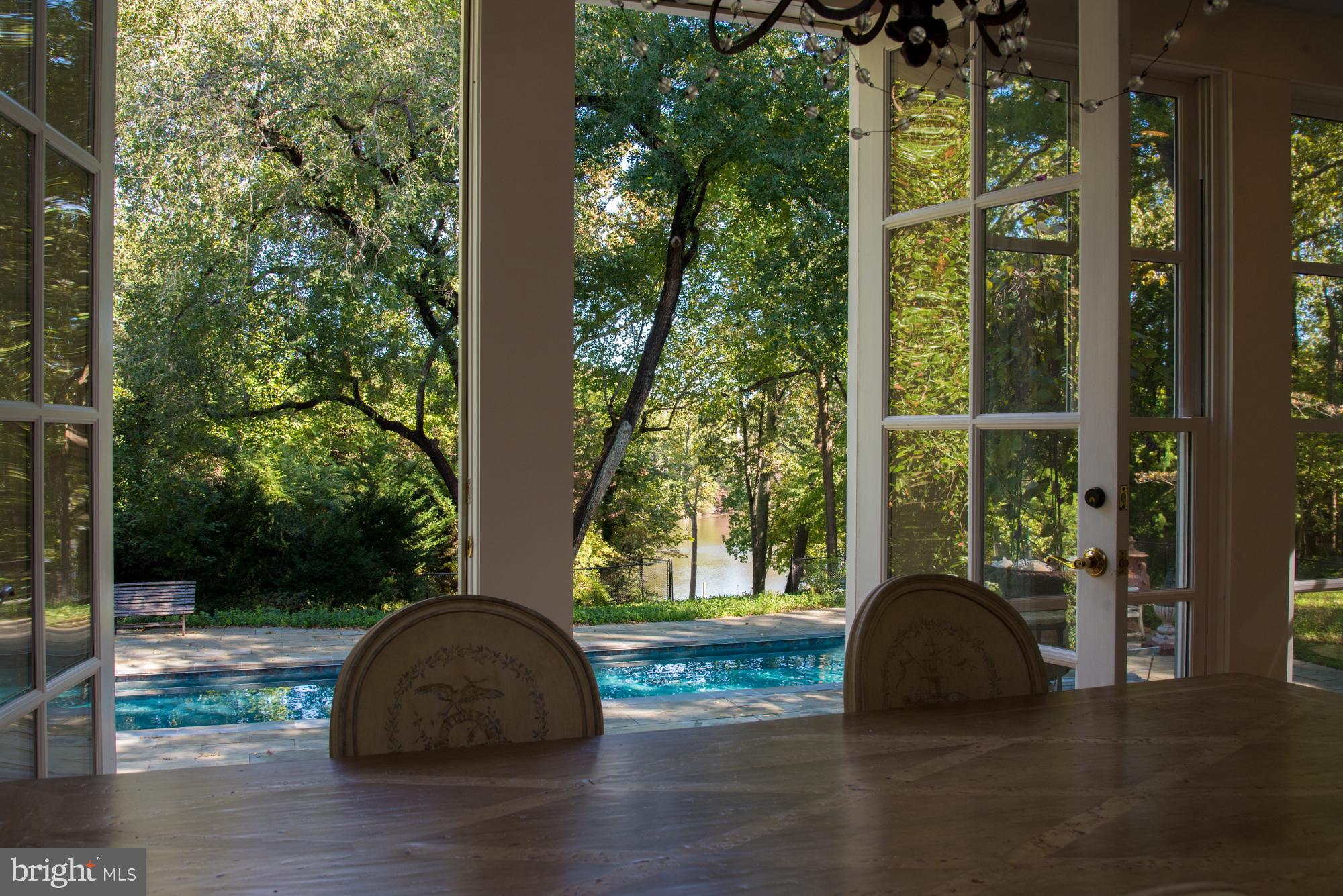 ARBUTUS BANKS - Residential