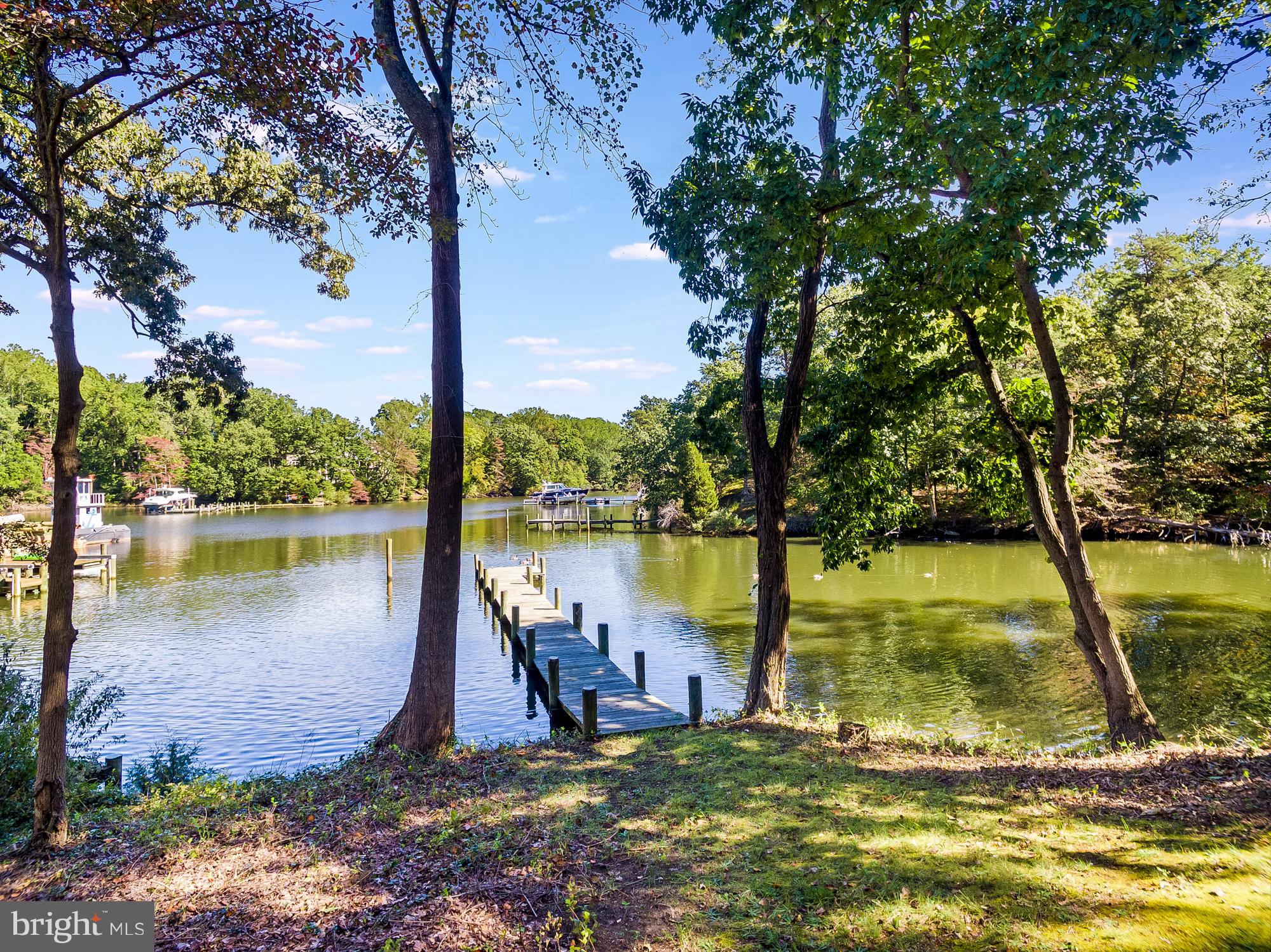 ARBUTUS BANKS - Residential