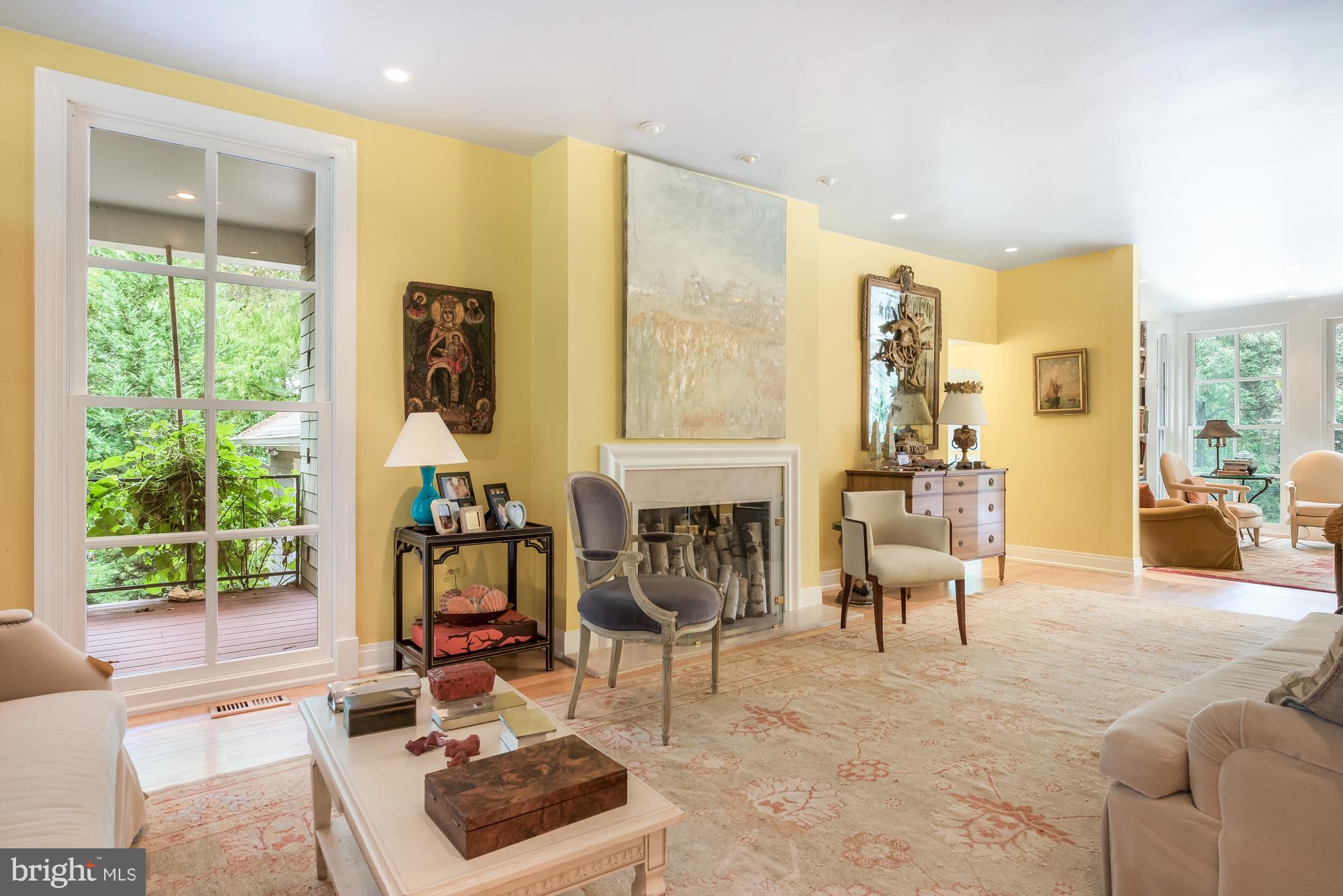 ARBUTUS BANKS - Residential