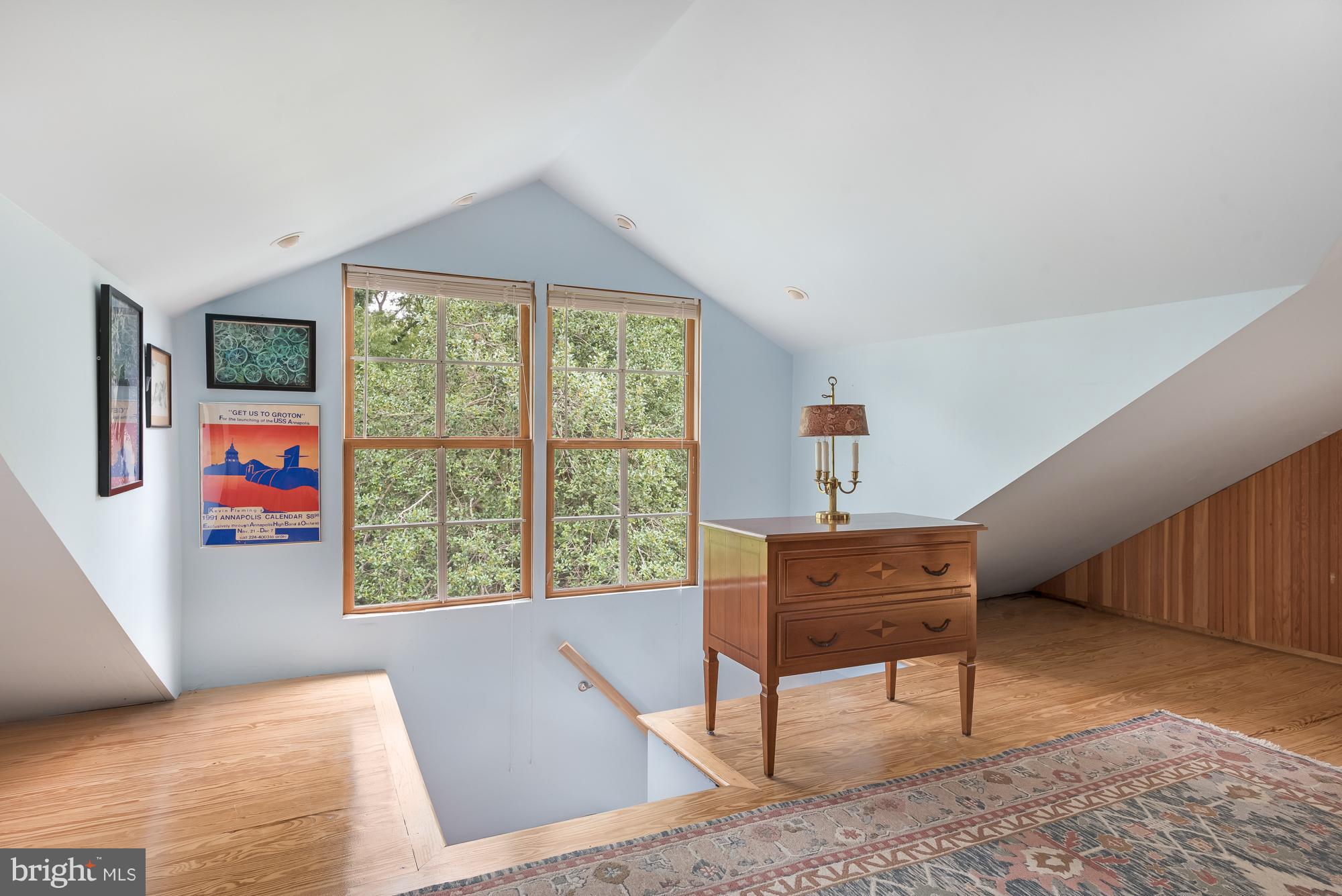 ARBUTUS BANKS - Residential