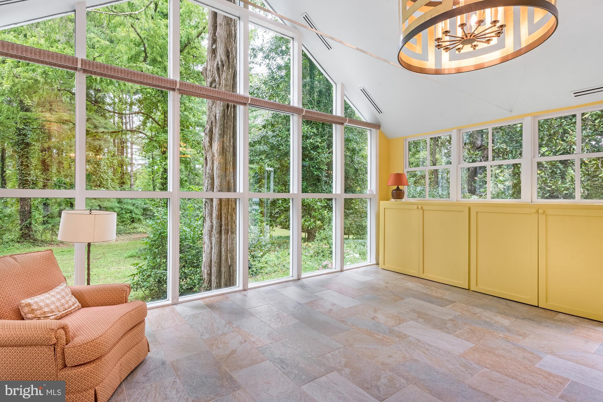 ARBUTUS BANKS - Residential