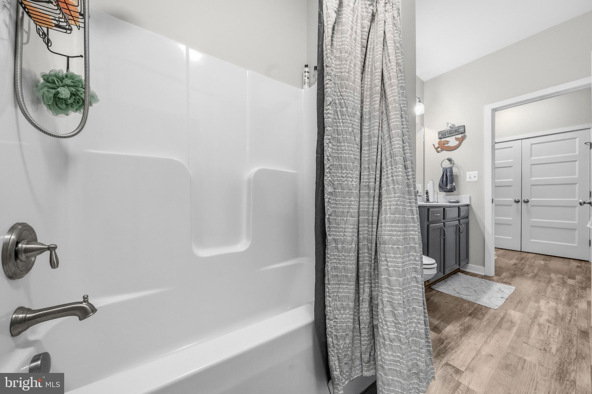 CLASSIC SHORES - Residential