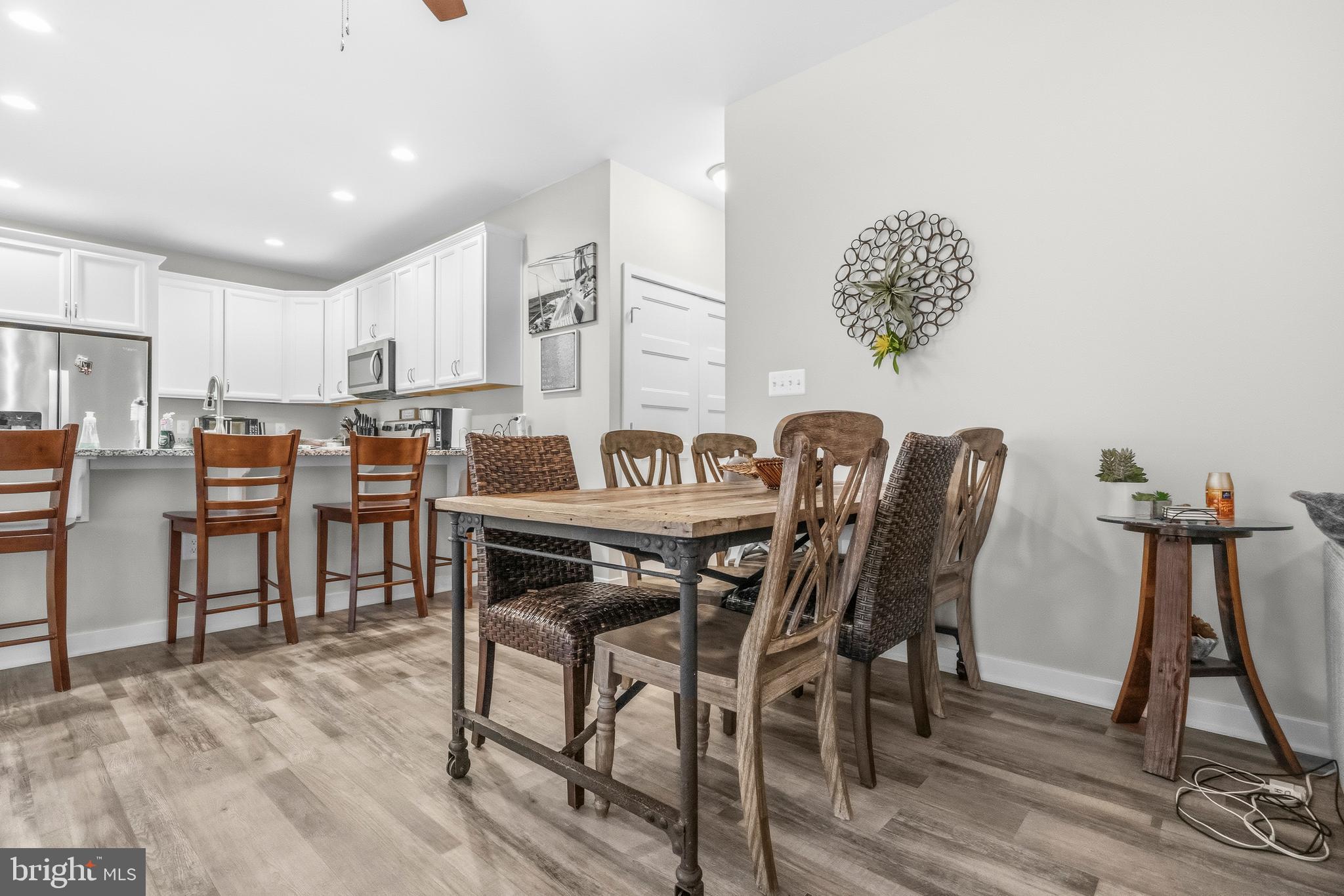 CLASSIC SHORES - Residential