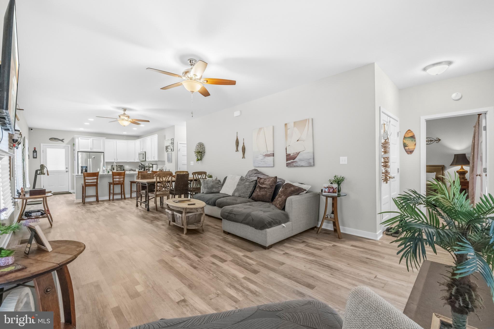 CLASSIC SHORES - Residential