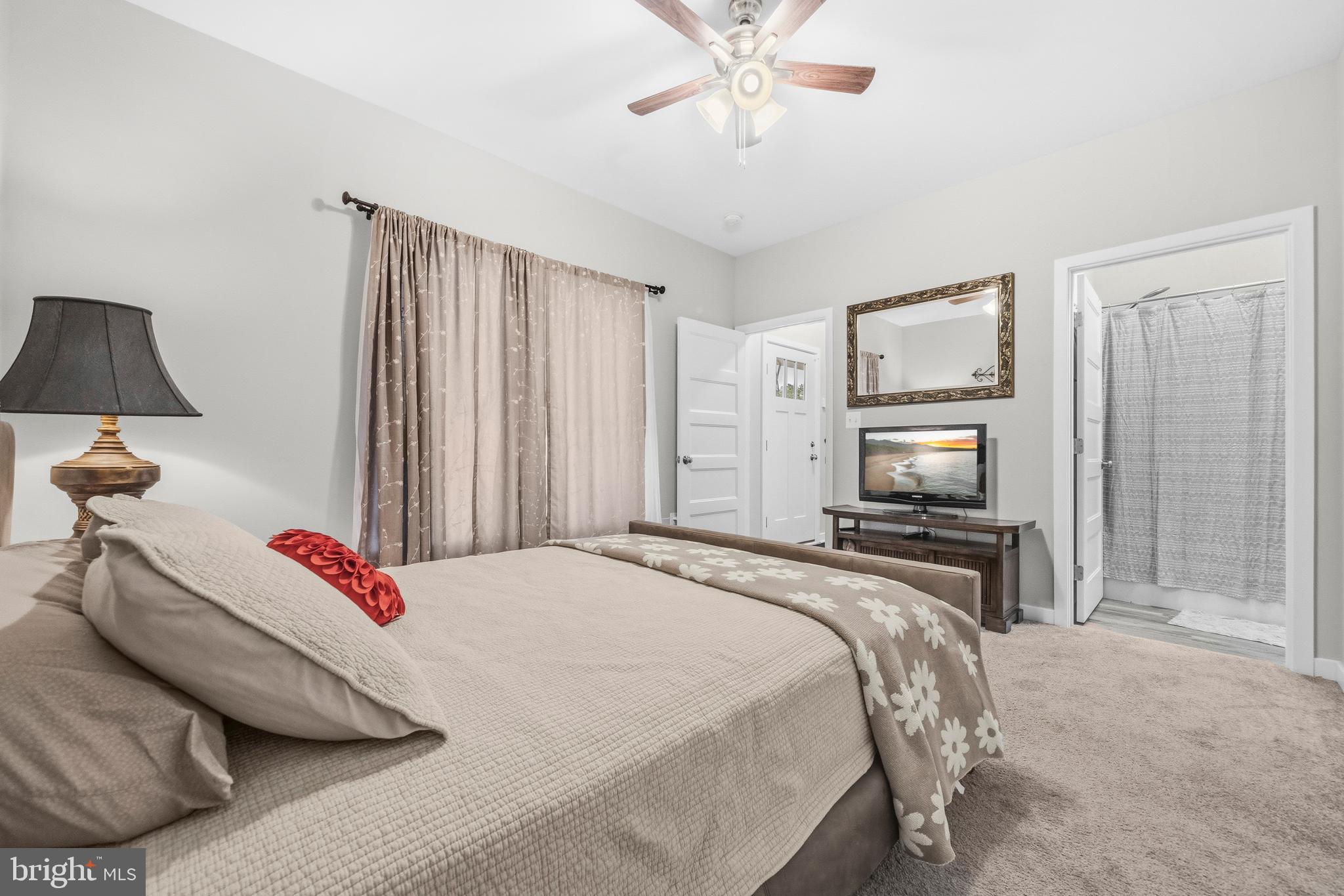 CLASSIC SHORES - Residential