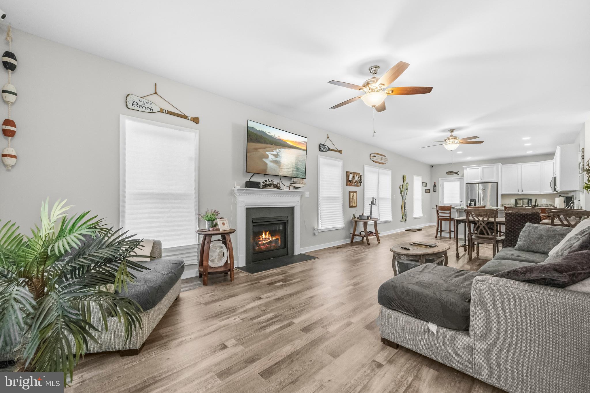 CLASSIC SHORES - Residential