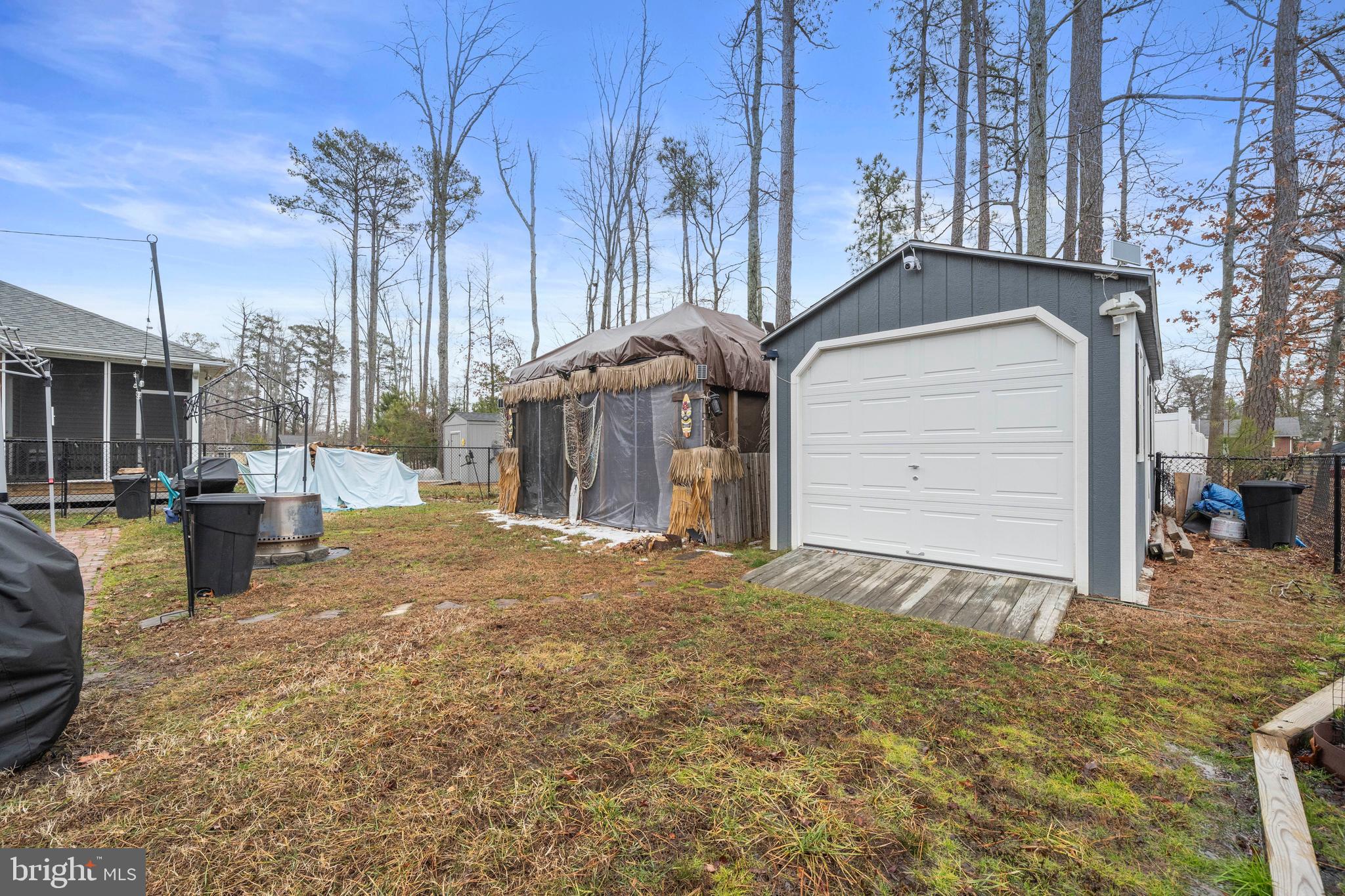 CLASSIC SHORES - Residential