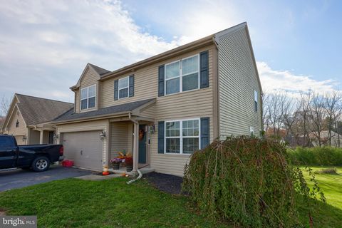 Photo of 23 Beech Court, Ephrata, PA 17522 (MLS # PALA2043422)