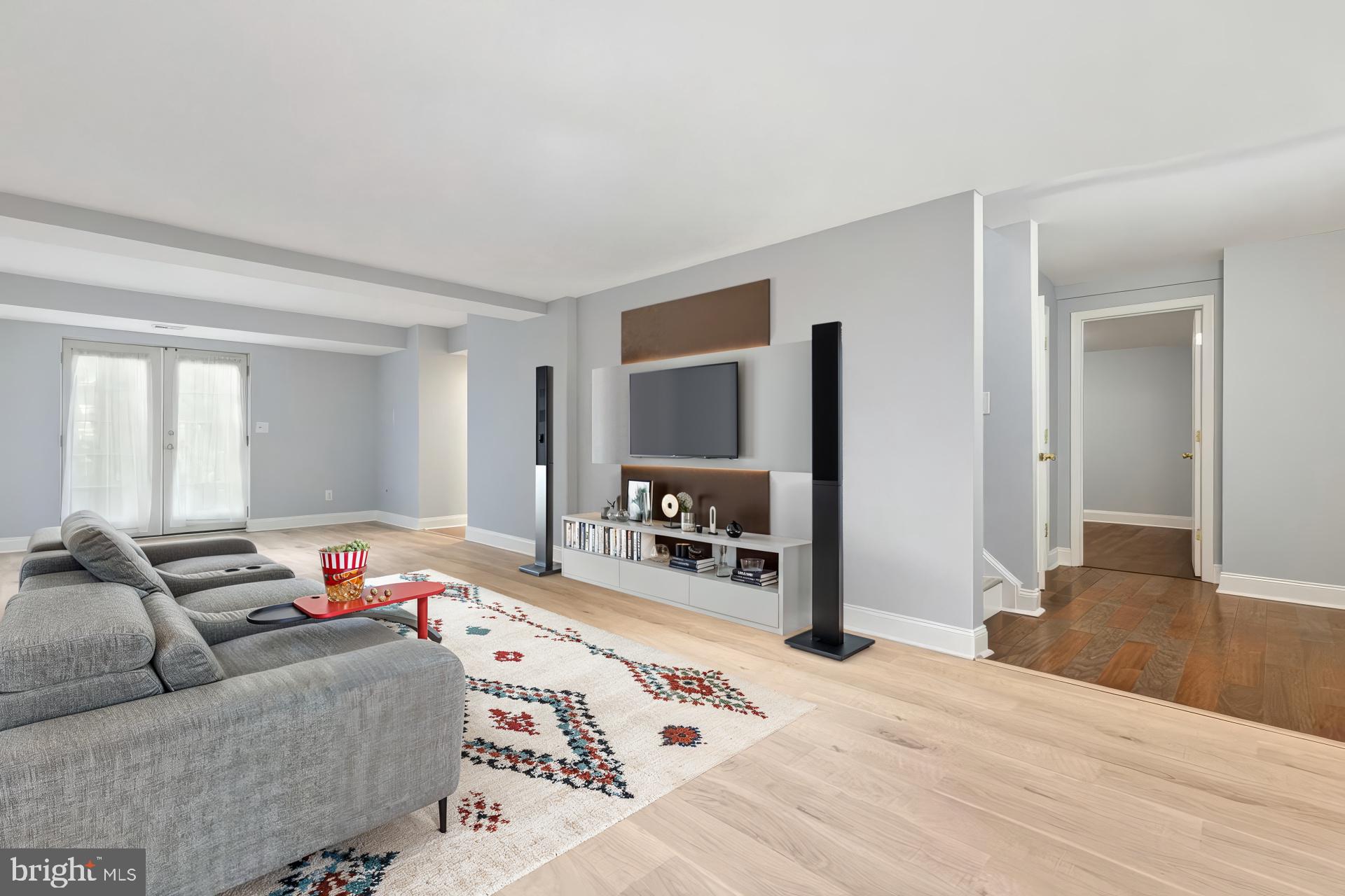 SNOWDENS MILL - Residential