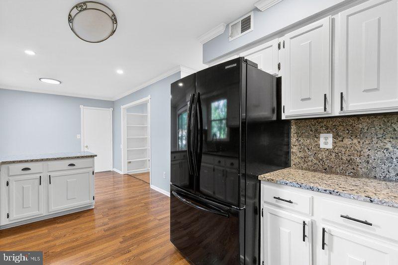 SNOWDENS MILL - Residential